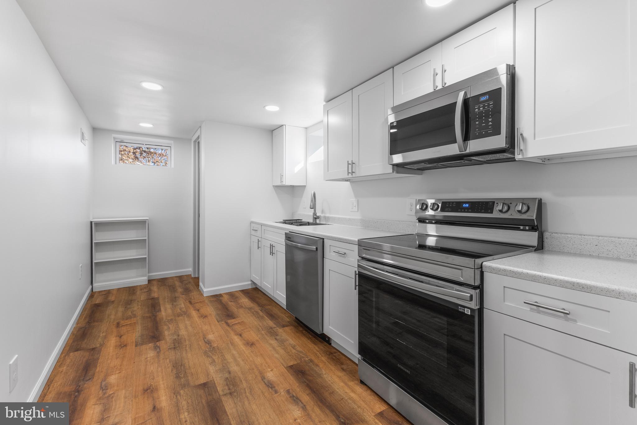 RANDOLPH HILLS - Residential Lease