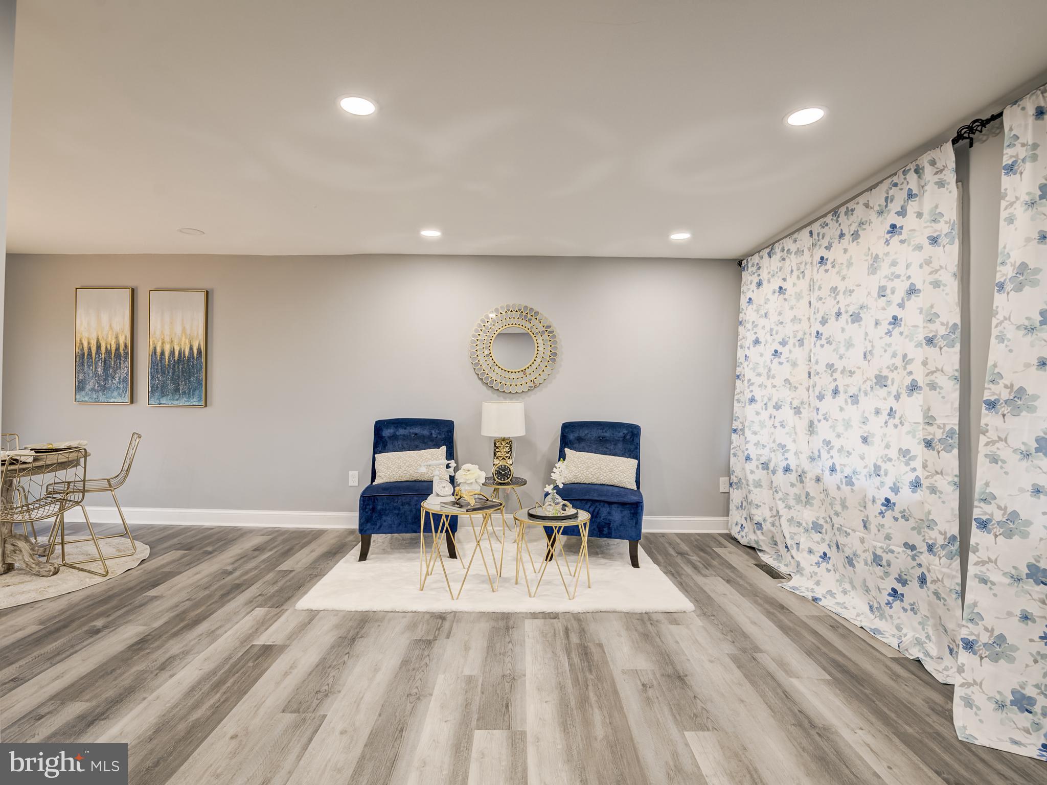 RESTON - Residential