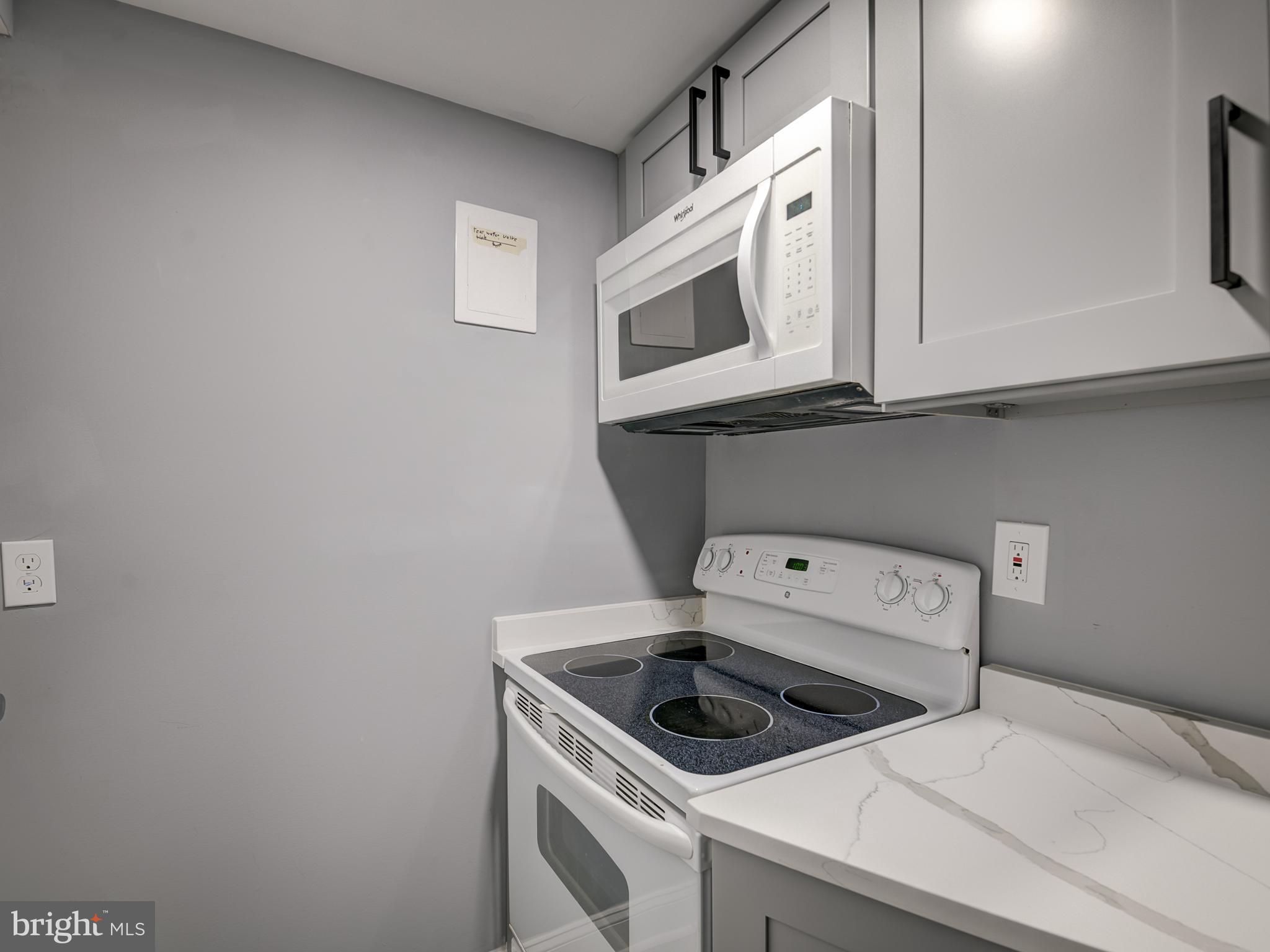 RESTON - Residential