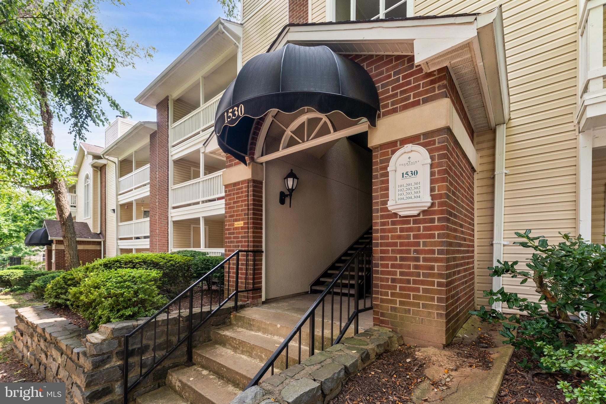 1530 LINCOLN WAY 204