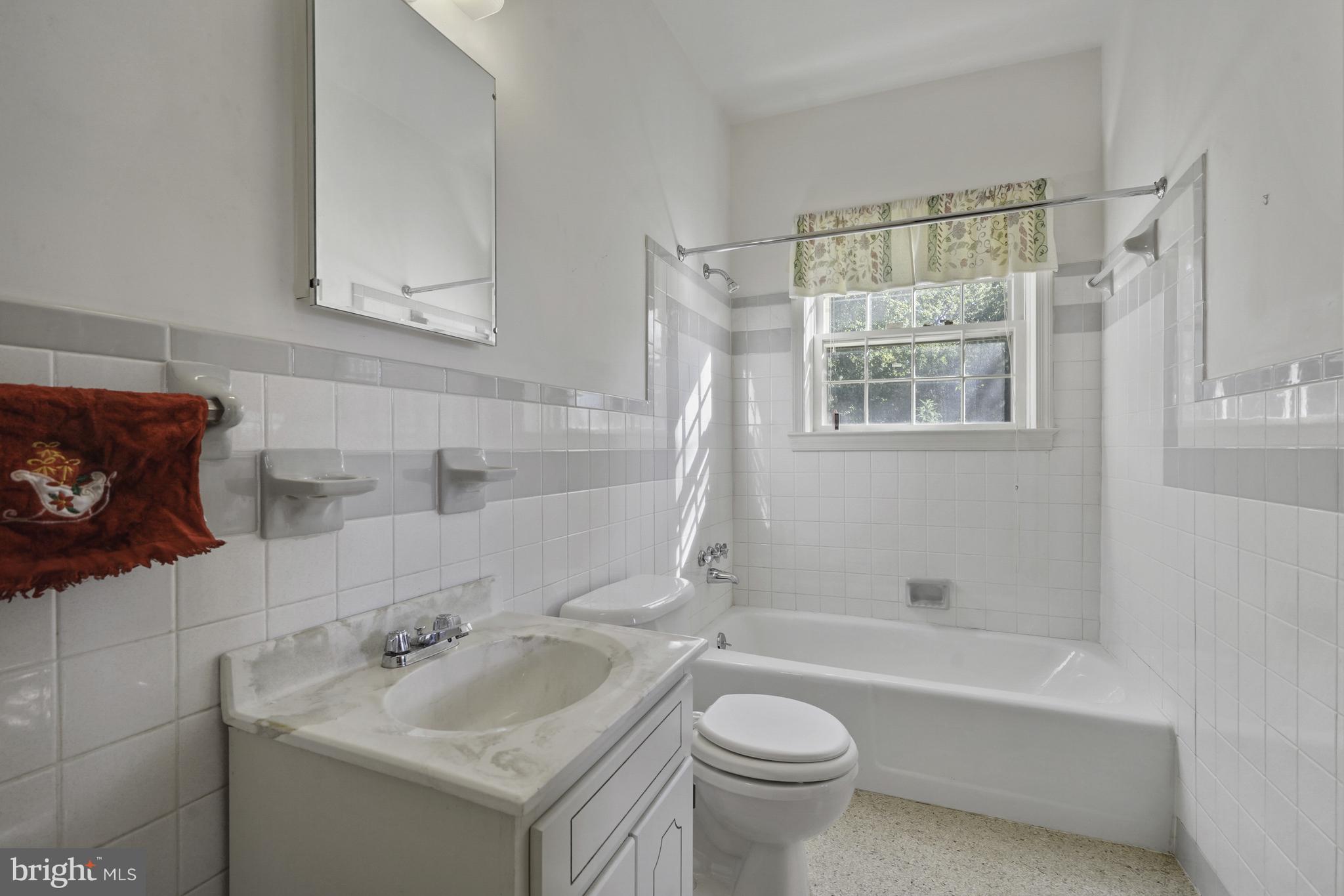 LAUREL PARK - Residential