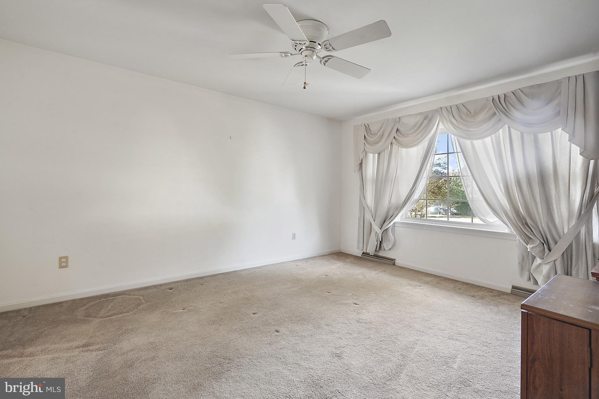 LAUREL PARK - Residential