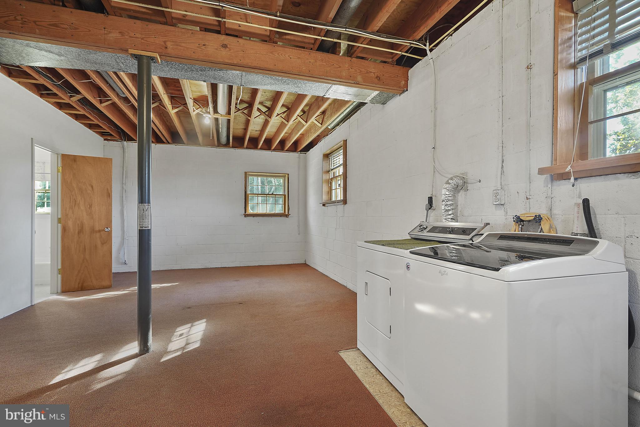 LAUREL PARK - Residential