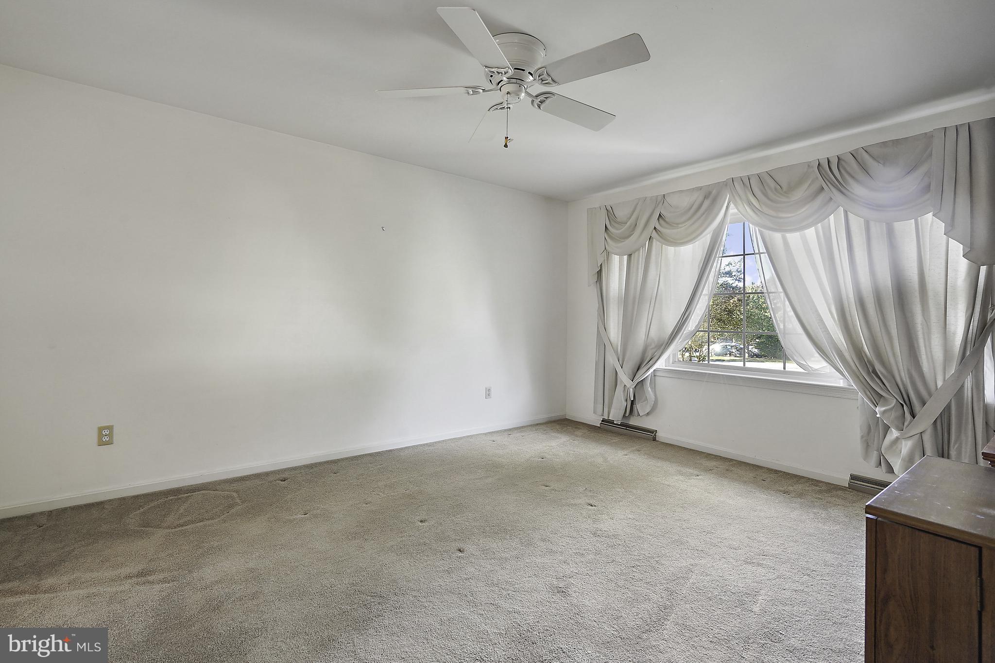 LAUREL PARK - Residential