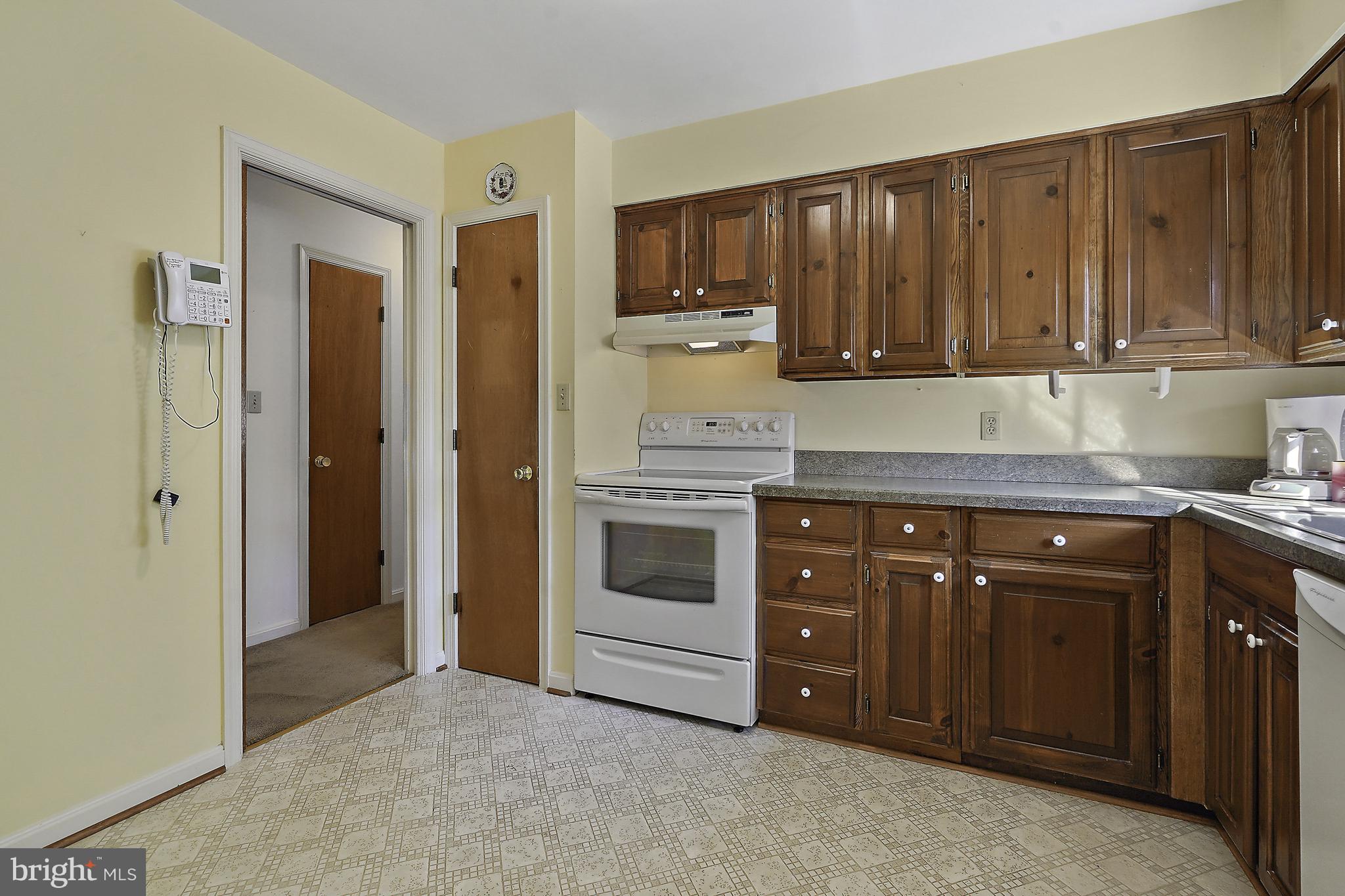 LAUREL PARK - Residential