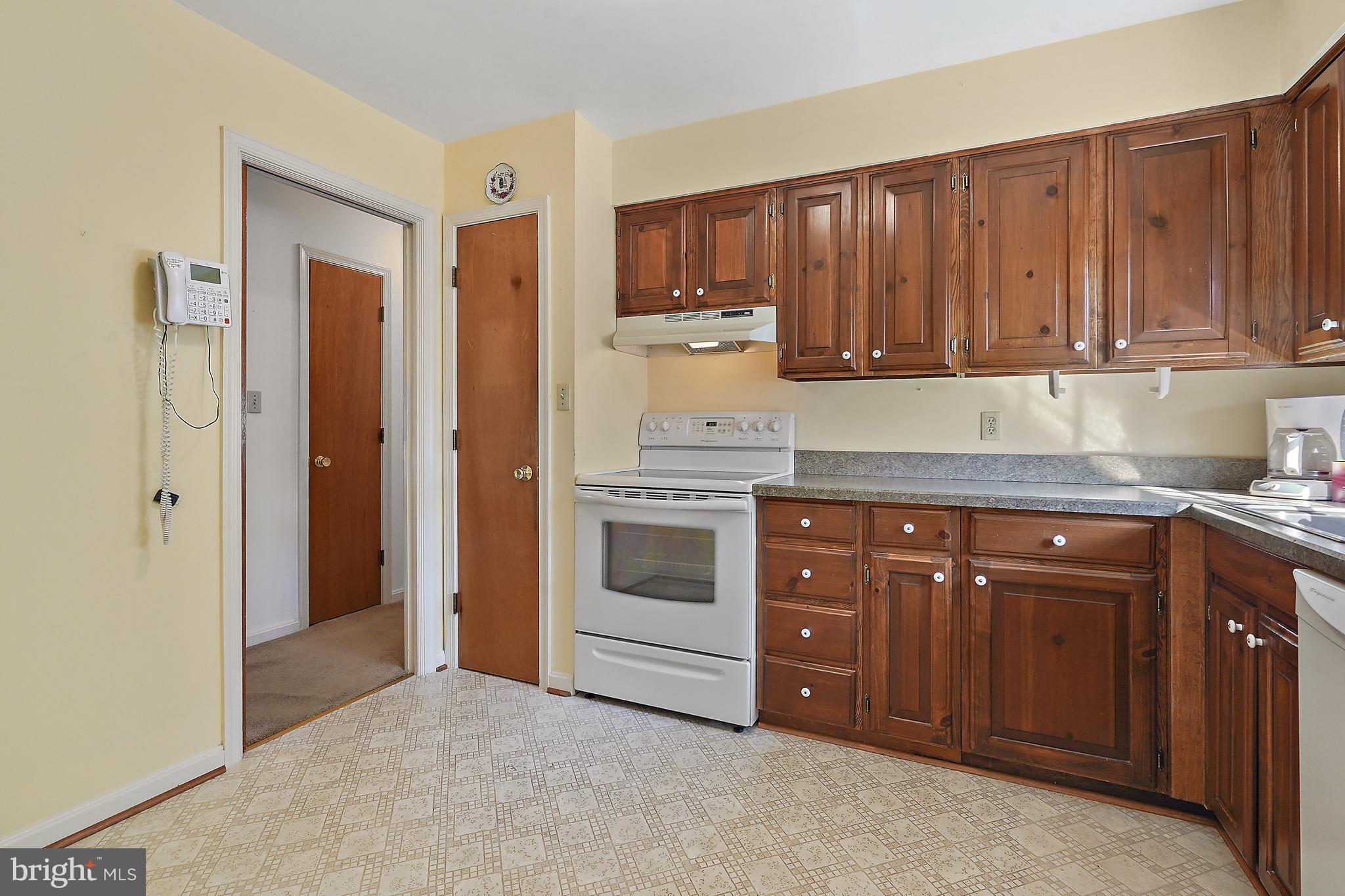 LAUREL PARK - Residential