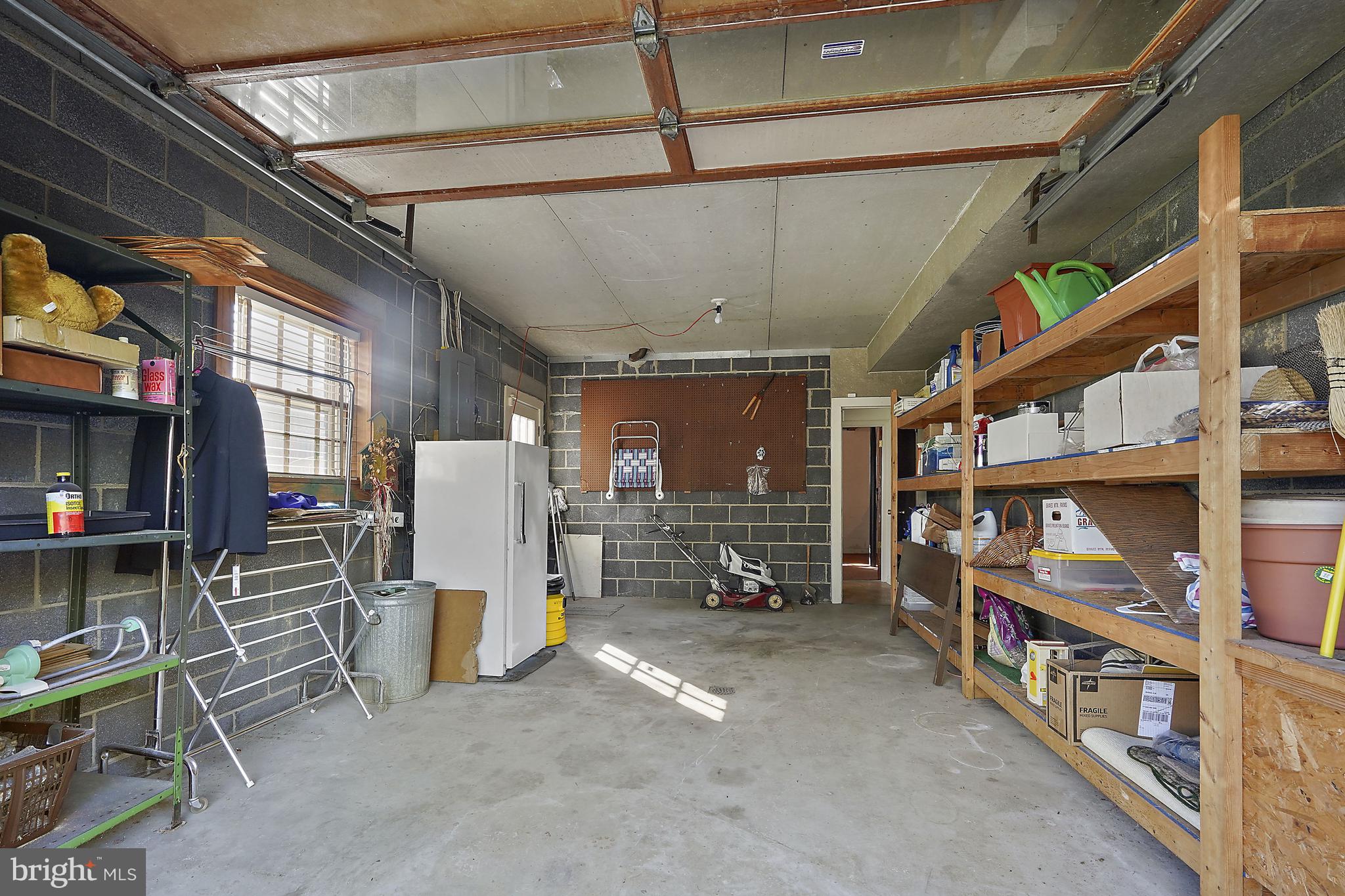 LAUREL PARK - Residential