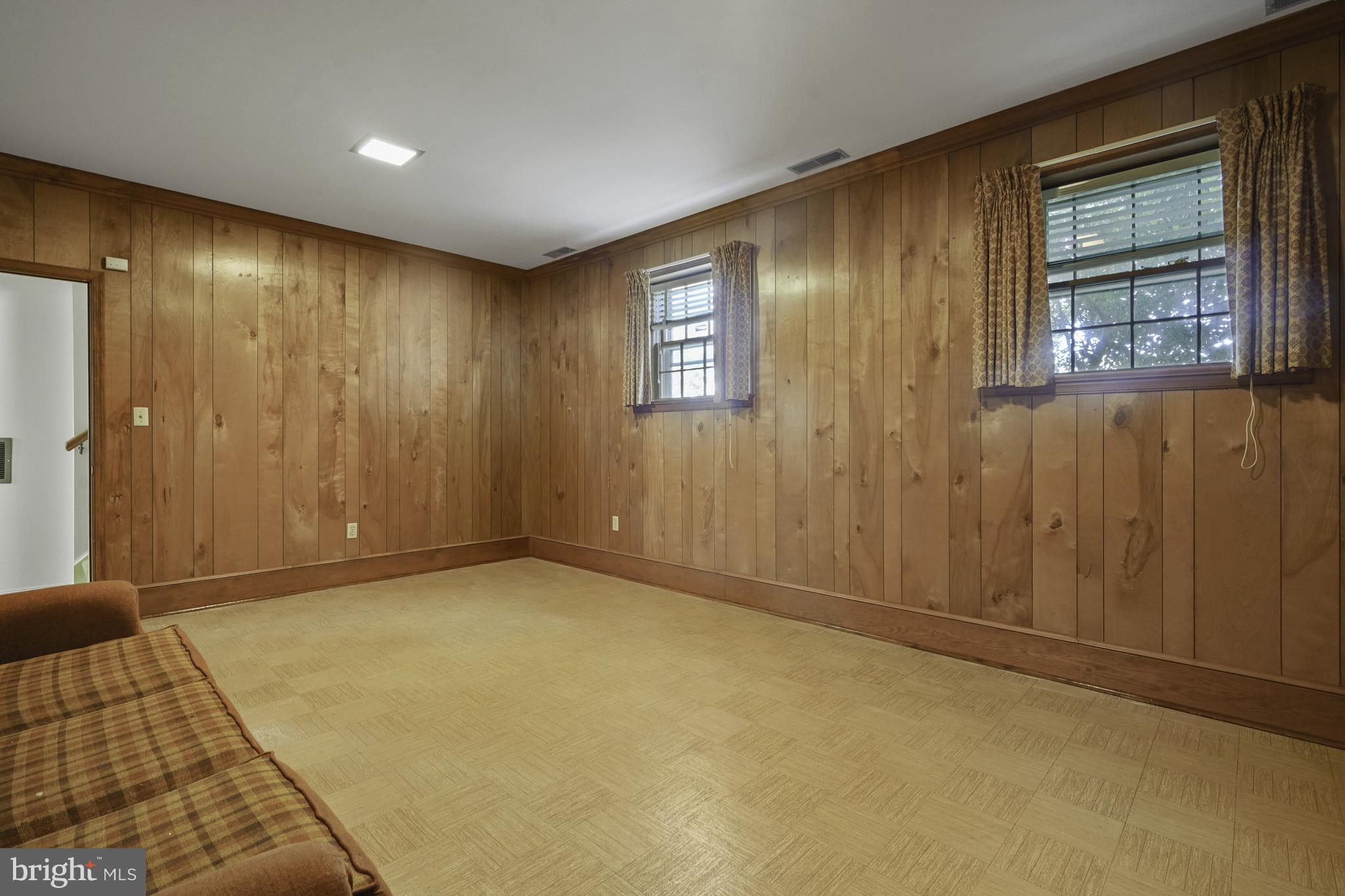 LAUREL PARK - Residential