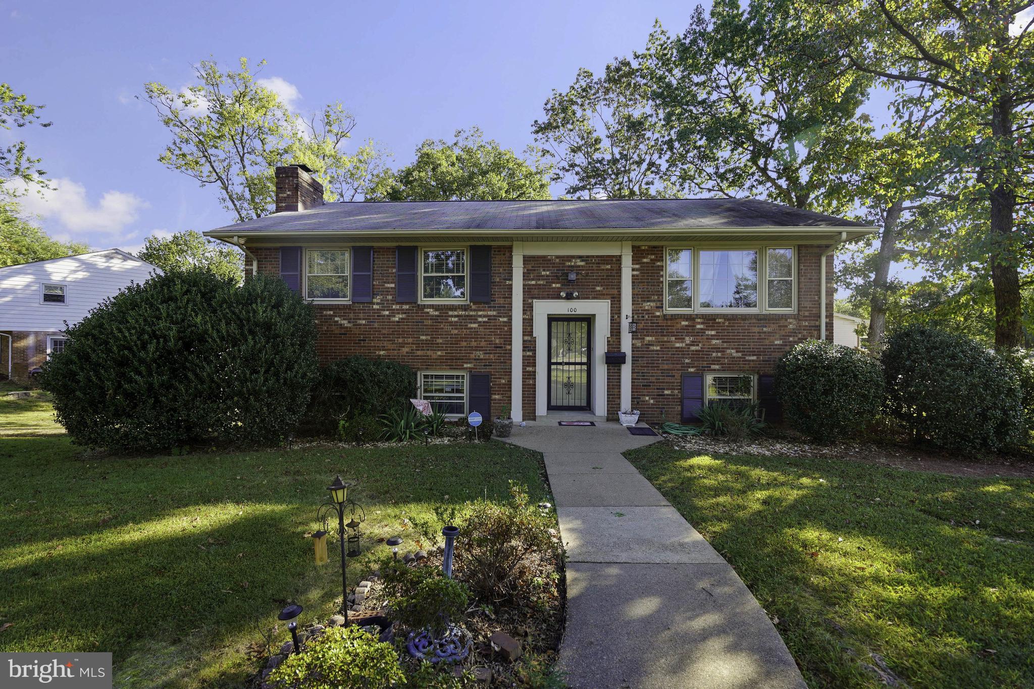 LAUREL PARK - Residential