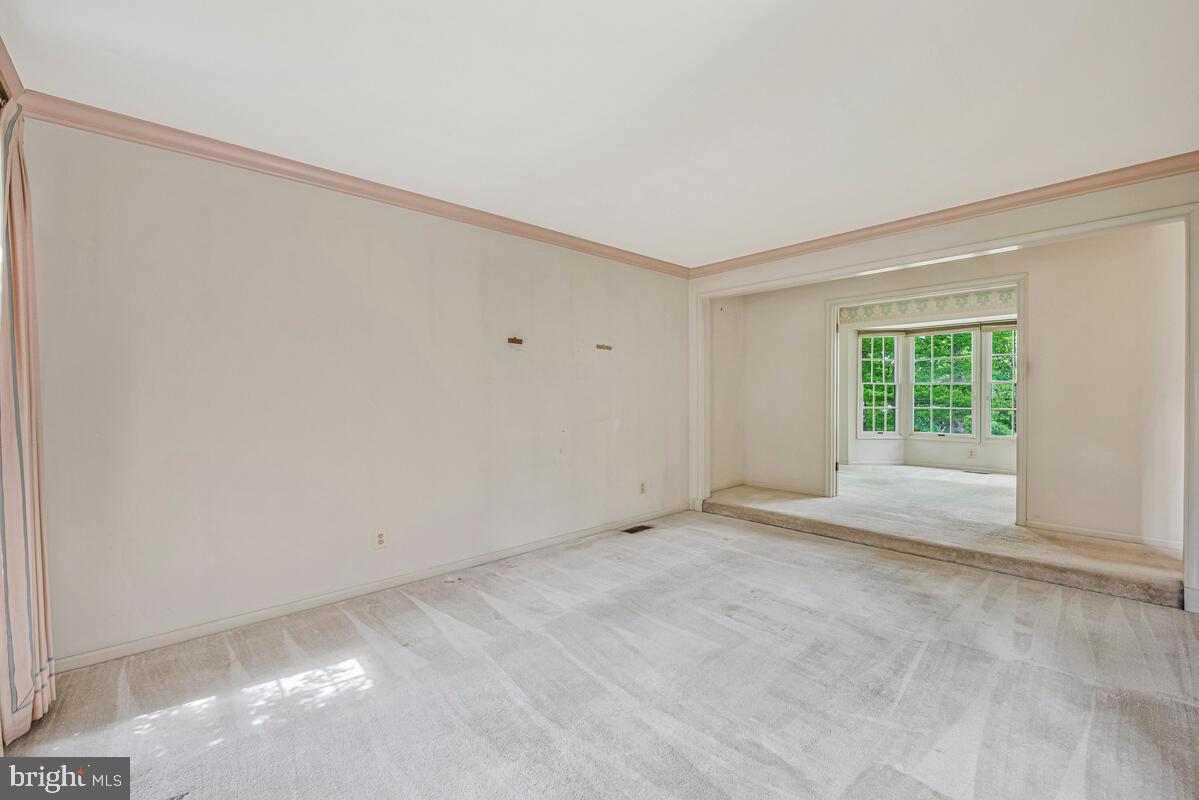 WAVERLY WOODS - Residential