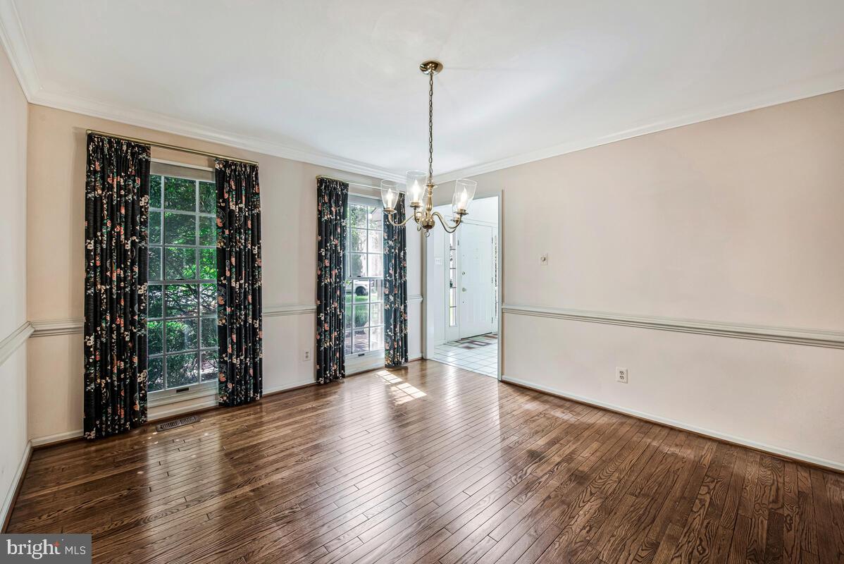 WAVERLY WOODS - Residential