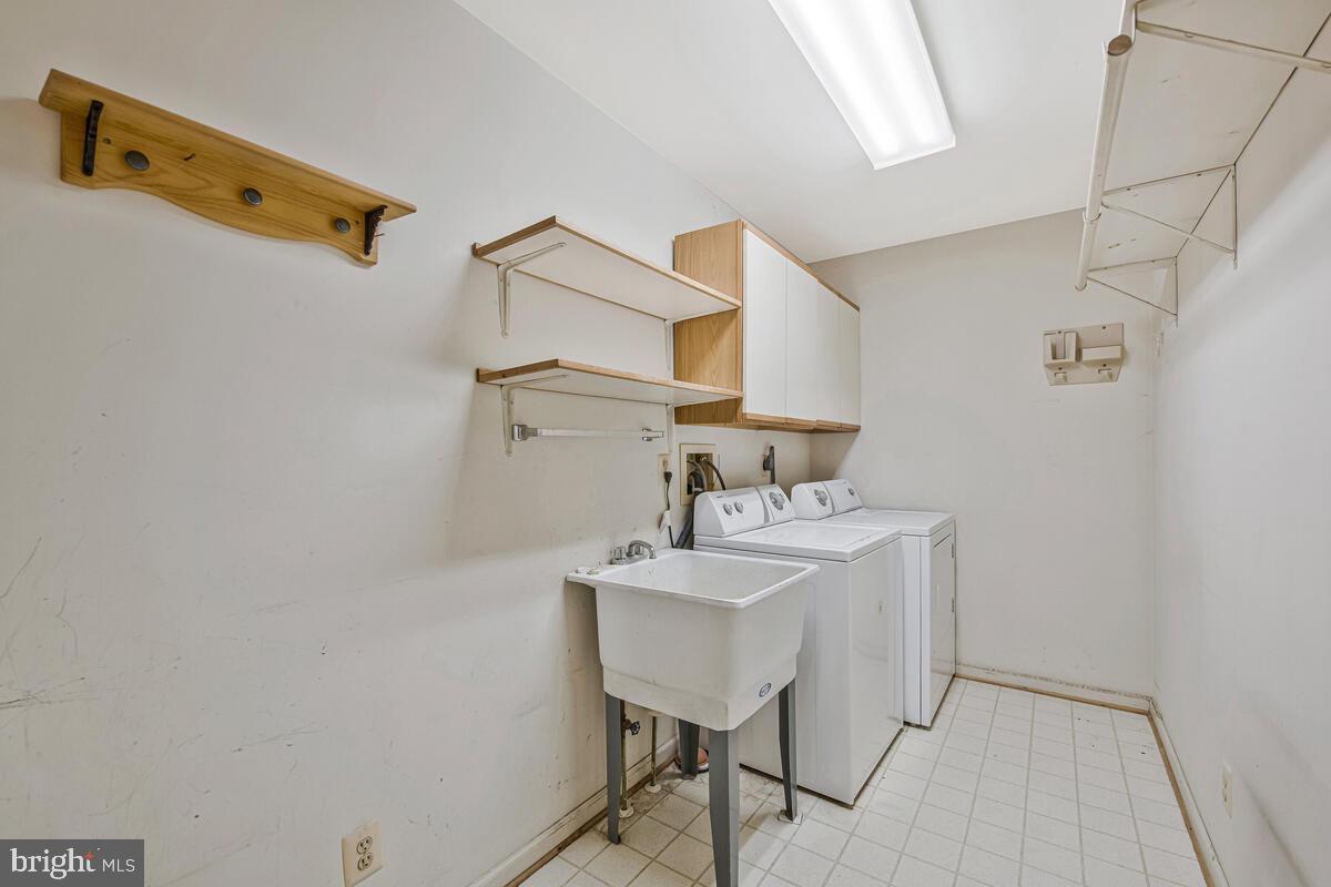 WAVERLY WOODS - Residential