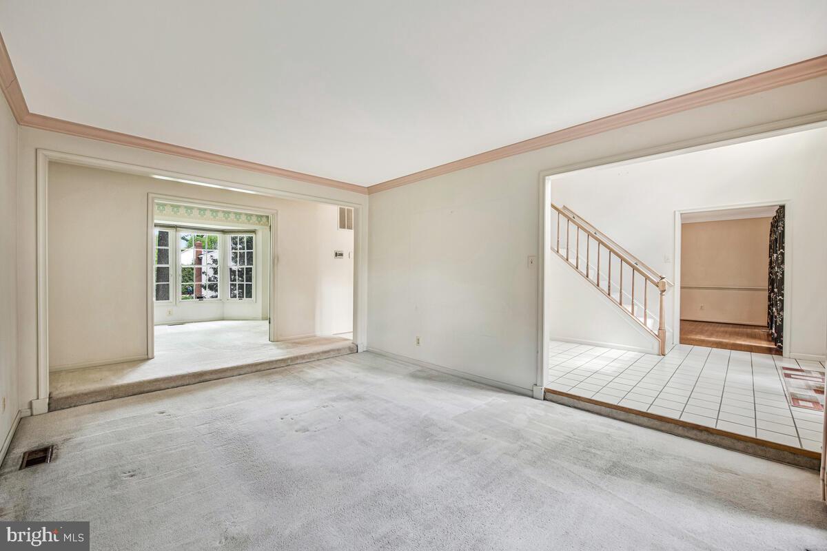 WAVERLY WOODS - Residential