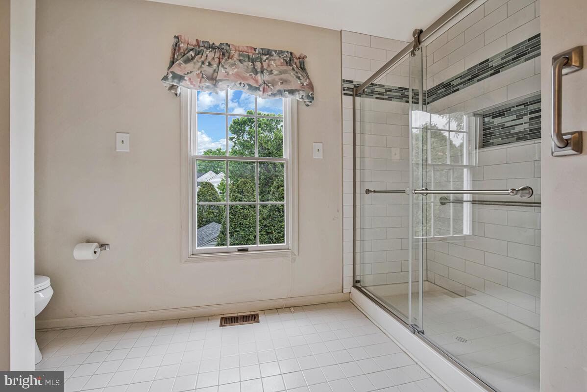 WAVERLY WOODS - Residential