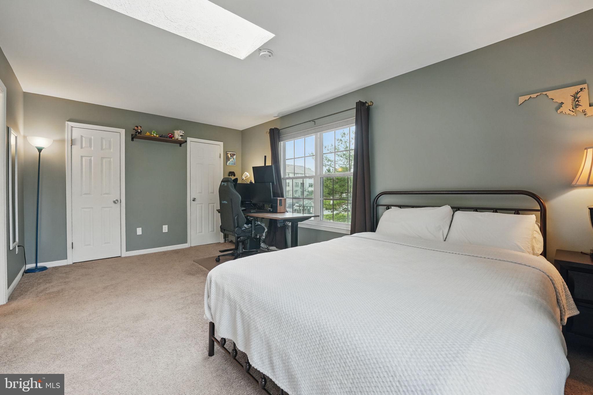 BROADMOORE HILLS - Residential