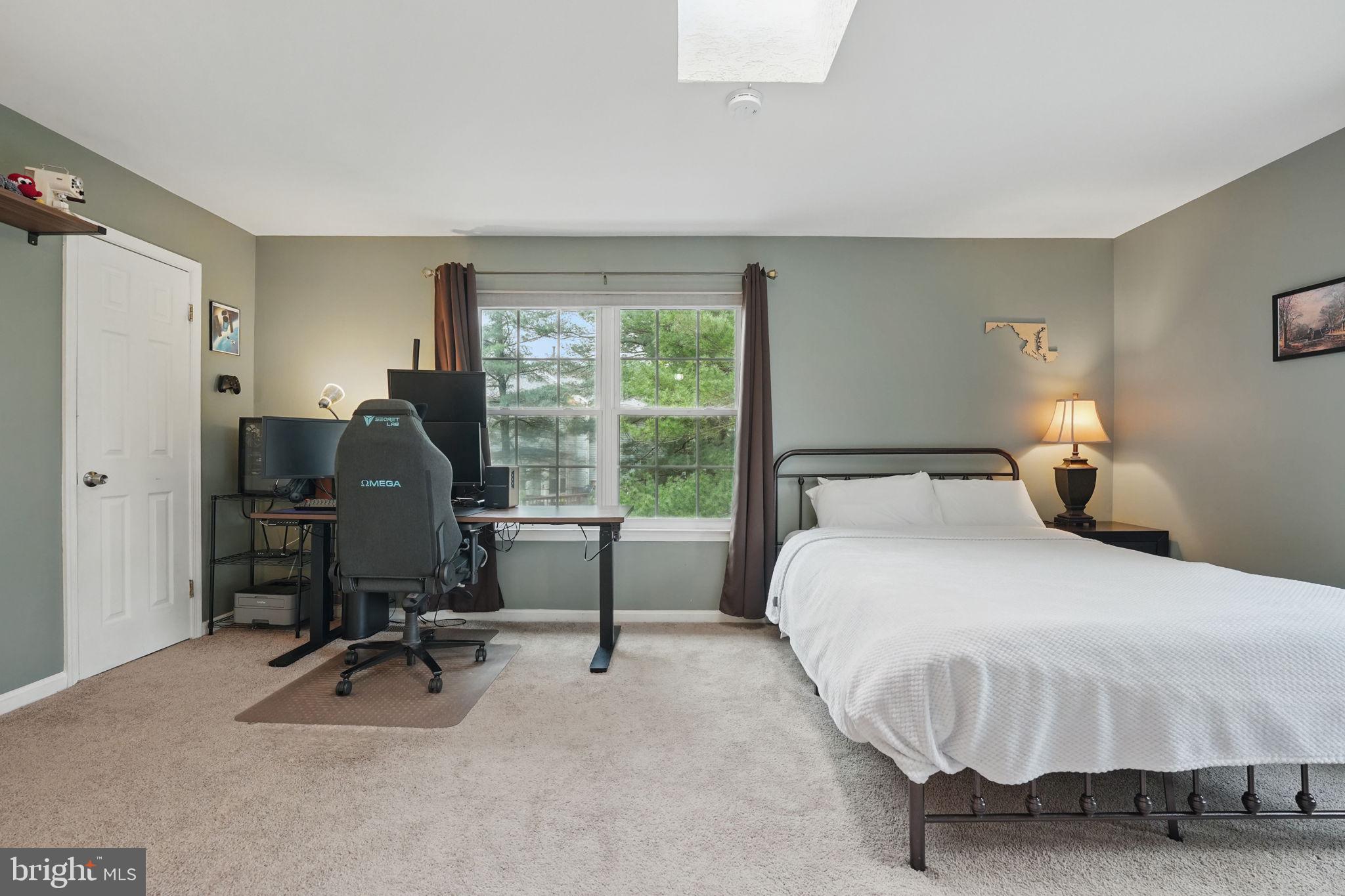 BROADMOORE HILLS - Residential