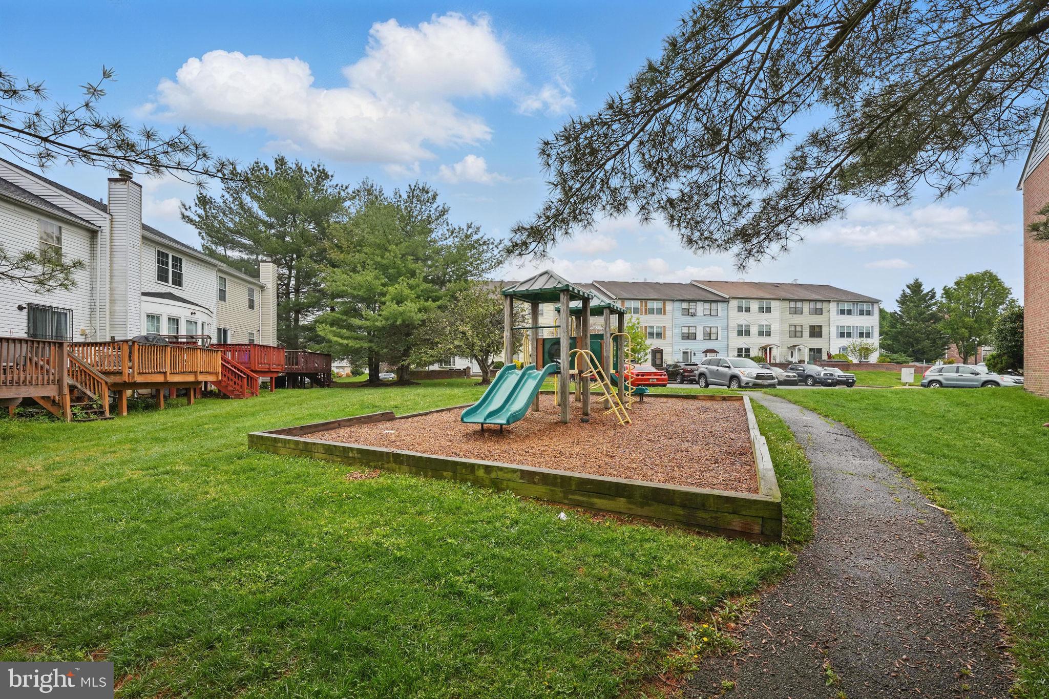 BROADMOORE HILLS - Residential