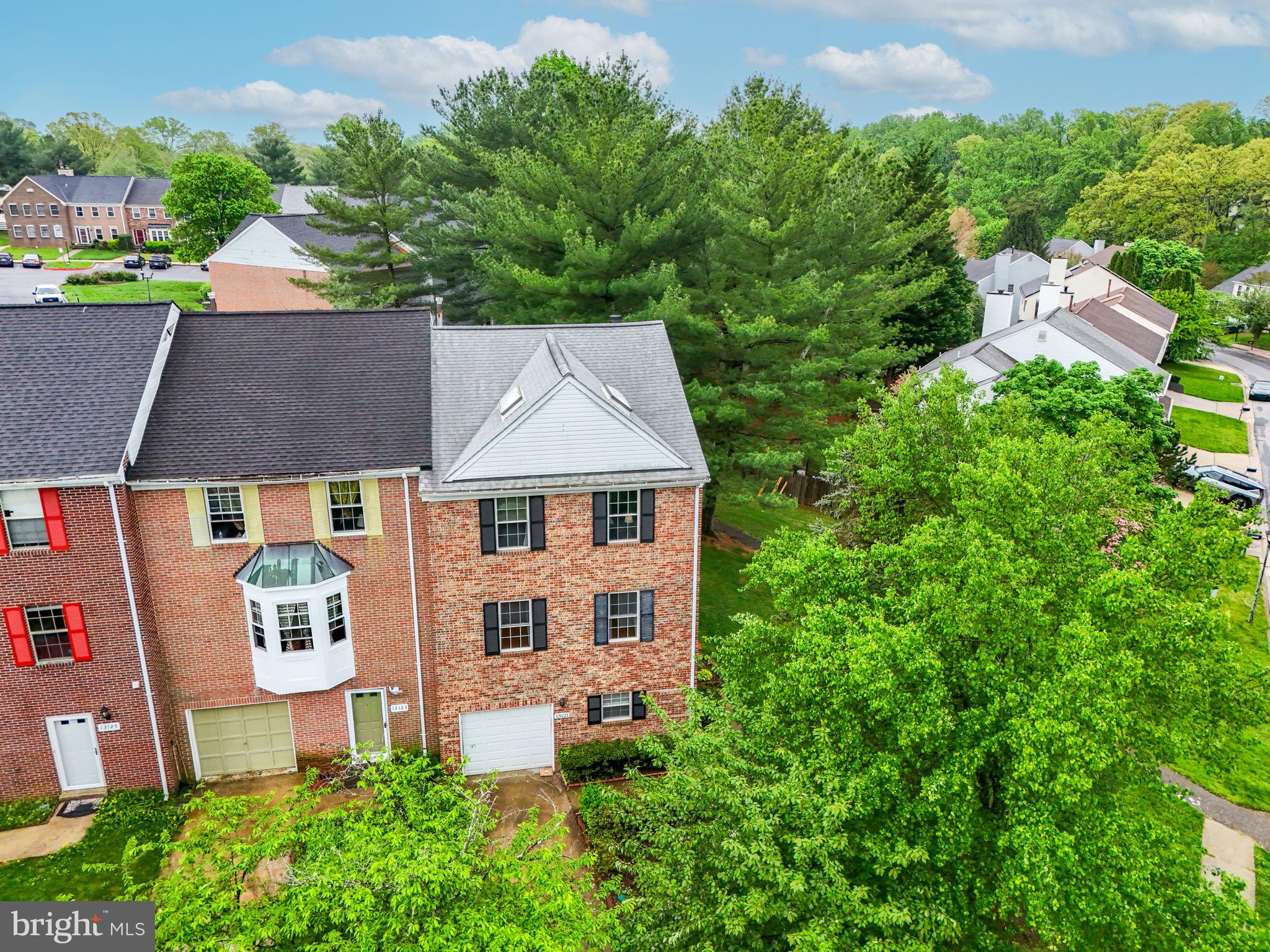 BROADMOORE HILLS - Residential