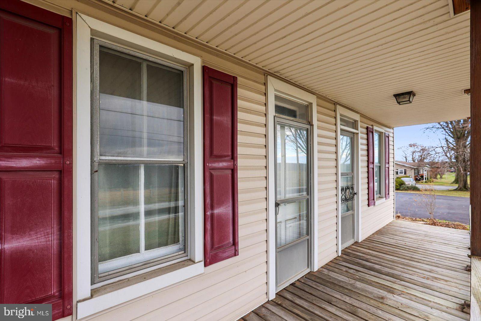 4947 E PROSPECT ROAD