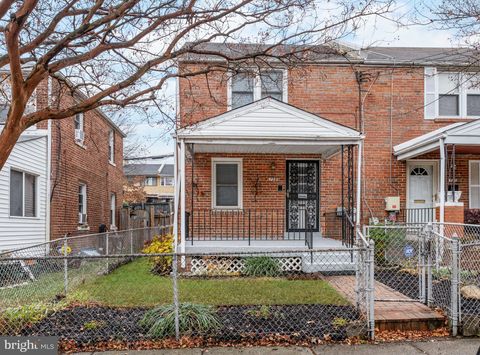 723 EMERSON STREET NE WASHINGTON DC 20017