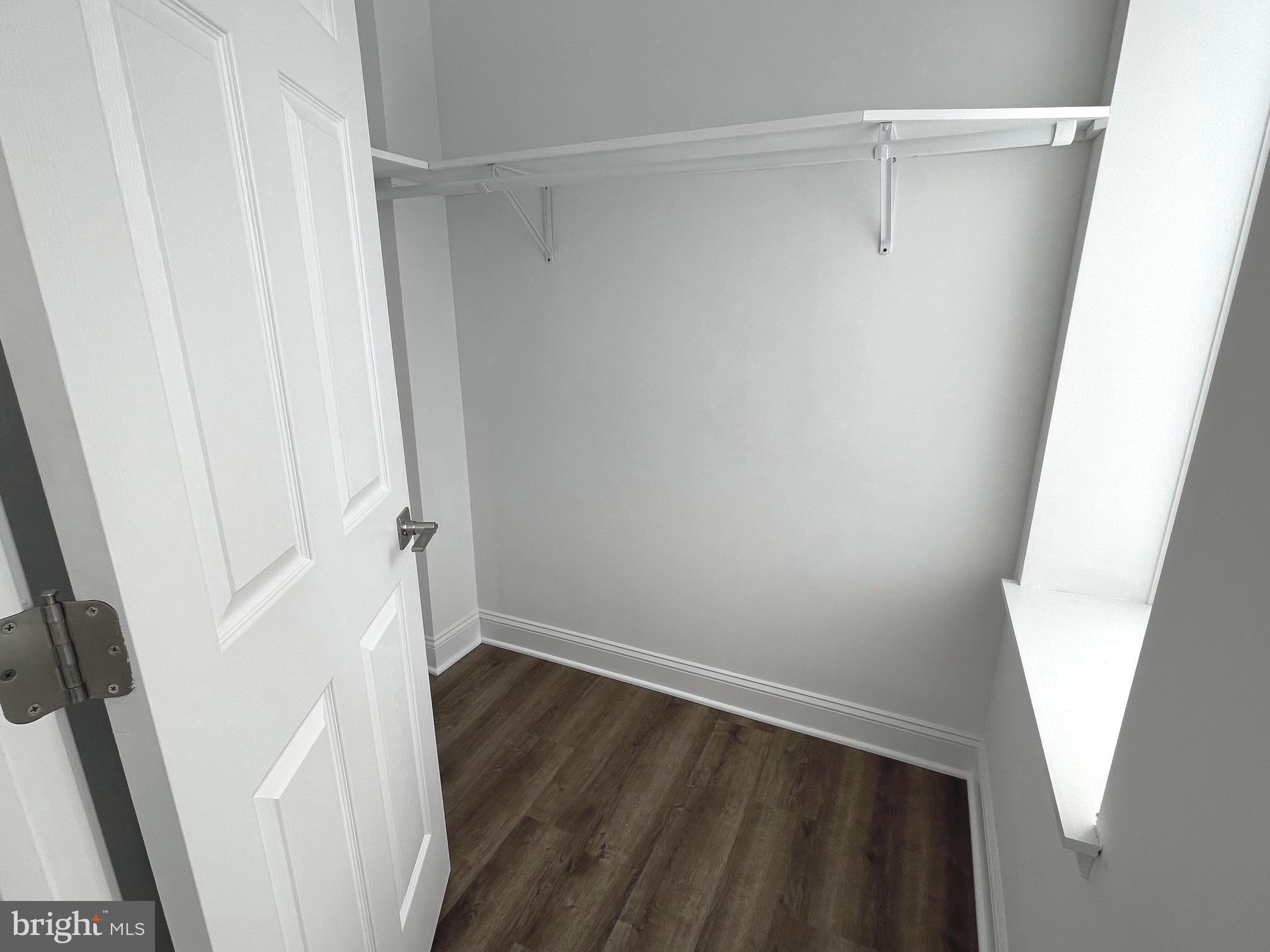 NEWTOWN BUSINESS COM - Residential Lease