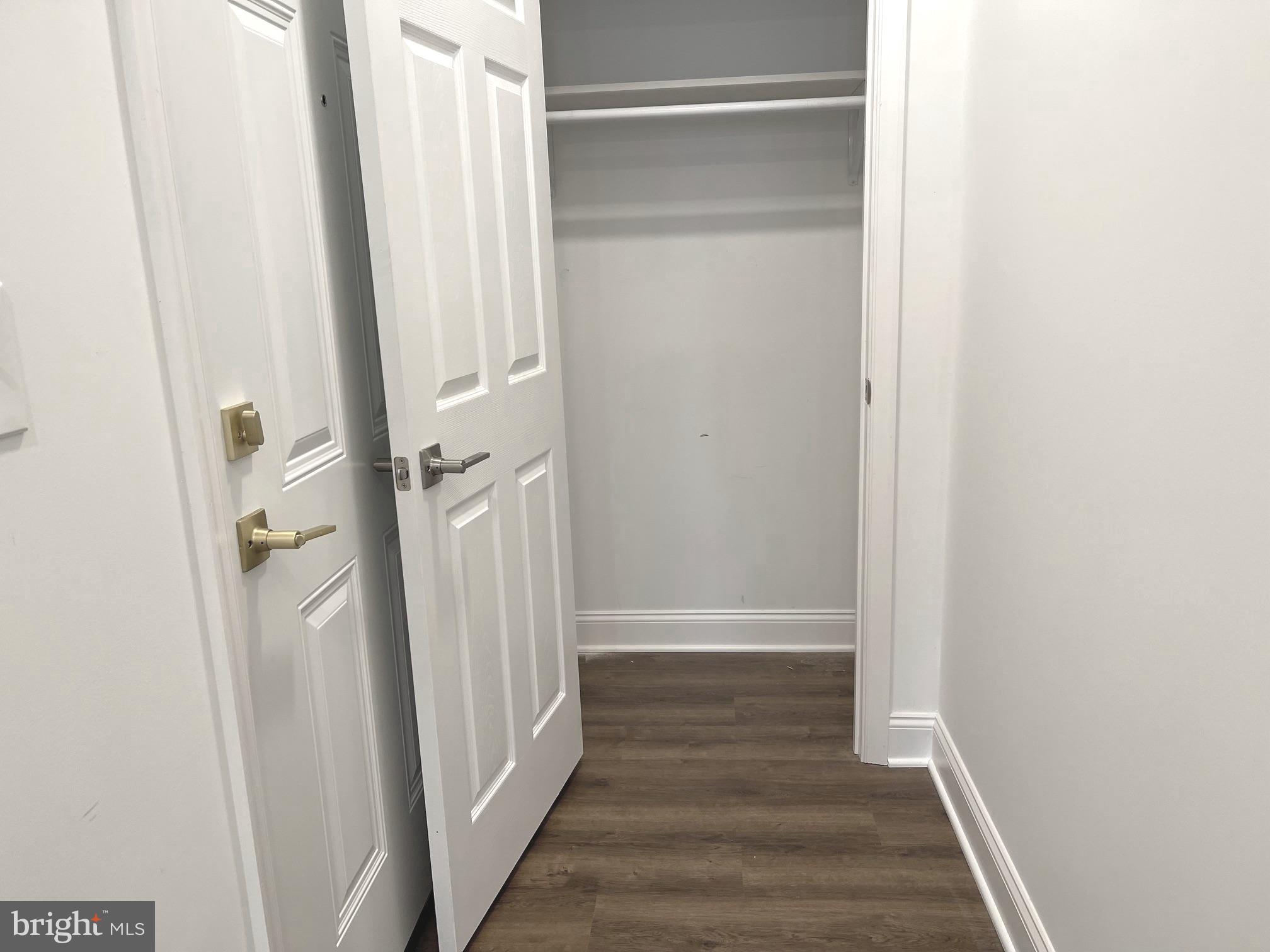 NEWTOWN BUSINESS COM - Residential Lease