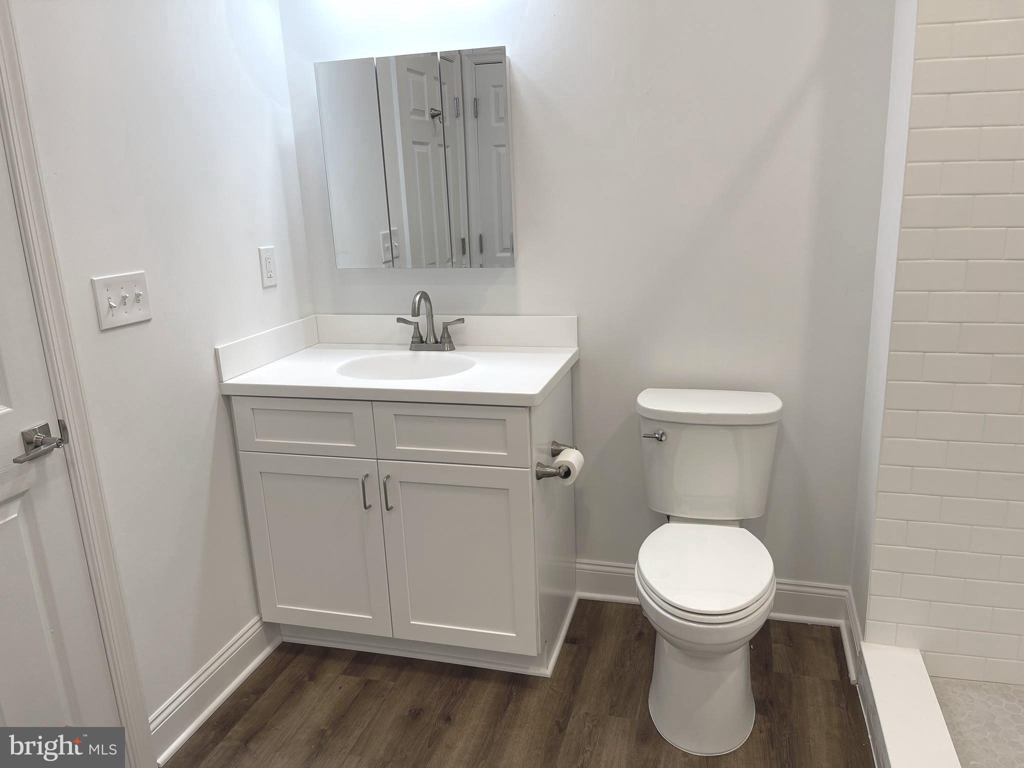 NEWTOWN BUSINESS COM - Residential Lease