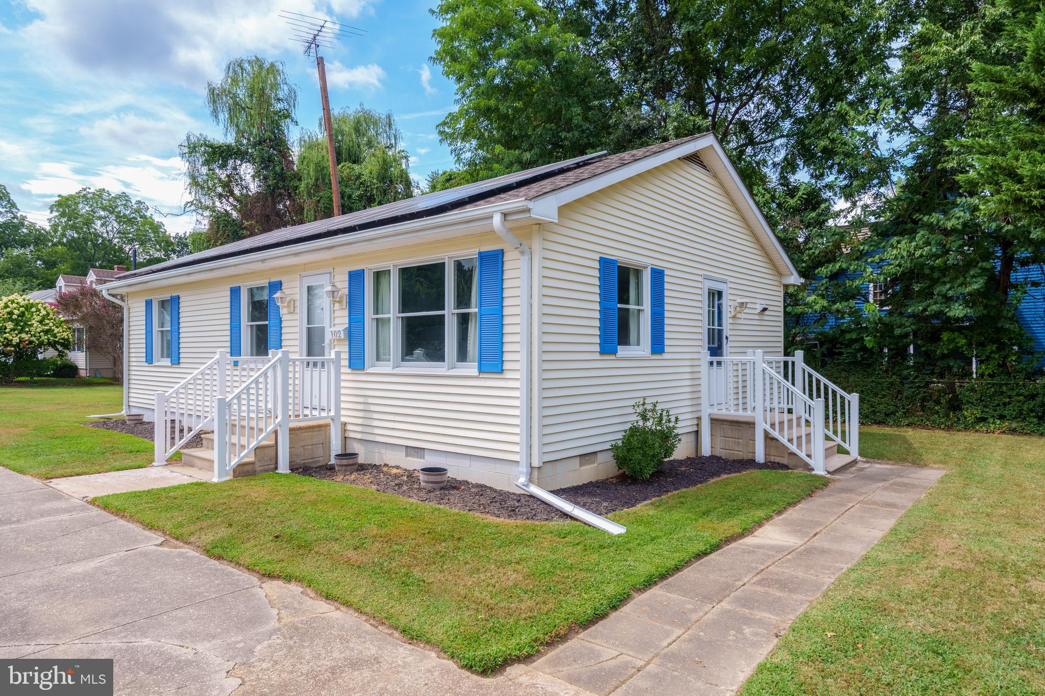 Welcome Home to 102 Belvedere Ave!
Located in the heart of the Eastern Shore in charming Centerville—where the pace is slower, the people are friendly, and the population is just right for that true small-town feel—this 1,040 sq. ft. rancher/rambler offers 3 bedrooms, 1.5 baths, and a comfortable traditional floor plan perfect for everyday living.
Step inside to find a spacious living room, an eat-in kitchen/dining area, and many thoughtful updates, including:
Fresh interior paint
New appliances & countertops
New carpet
New white stacked washer/dryer
Updated roof & plumbing
Owned solar panels (installed in 2021)
The deep crawl space (over 5 ft.) is freshly painted, with a new plastic liner and dehumidifier being installed next week for added peace of mind.
Outside, enjoy a detached shed and an open yard—perfect for gardening, play, or simply relaxing under the Eastern Shore sky.
From your doorstep, it’s an easy stroll to all that Centerville has to offer—schools, the local brewery, library, restaurants, shops, the historic courthouse, the new YMCA, and the Town Wharf with kayak launch, boat slips, county boat ramp, playground, picnic pavilions, and scenic walking/biking trails. The Corsica River is just minutes away, inviting you to enjoy fishing, boating, or peaceful sunsets.
Well-maintained, full of updates, and move-in ready—don’t miss your chance to own a slice of Eastern Shore living!