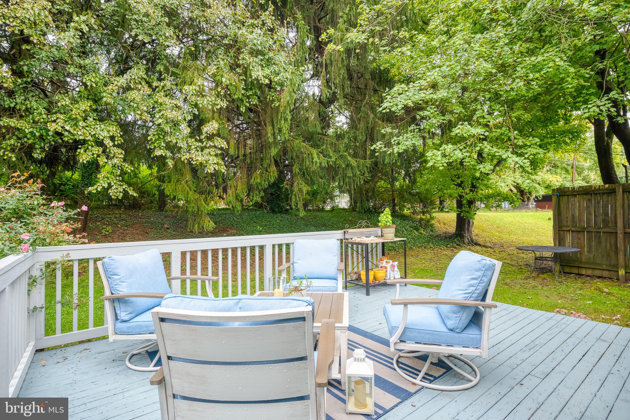 WAKEFIELD MEADOWS - Residential