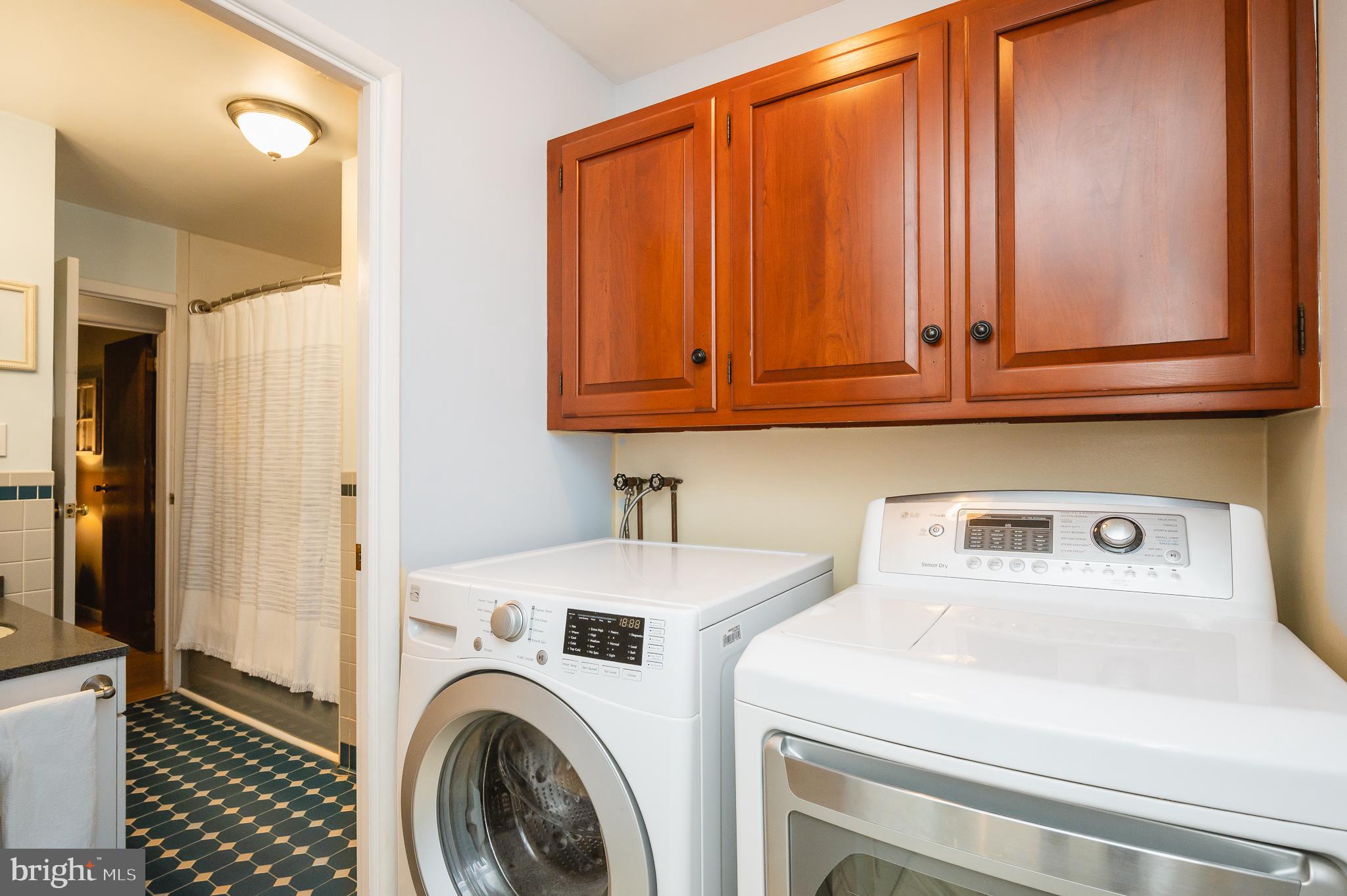 WAKEFIELD MEADOWS - Residential