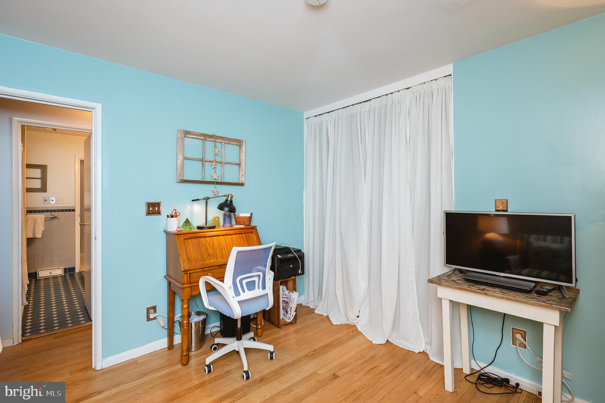 WAKEFIELD MEADOWS - Residential