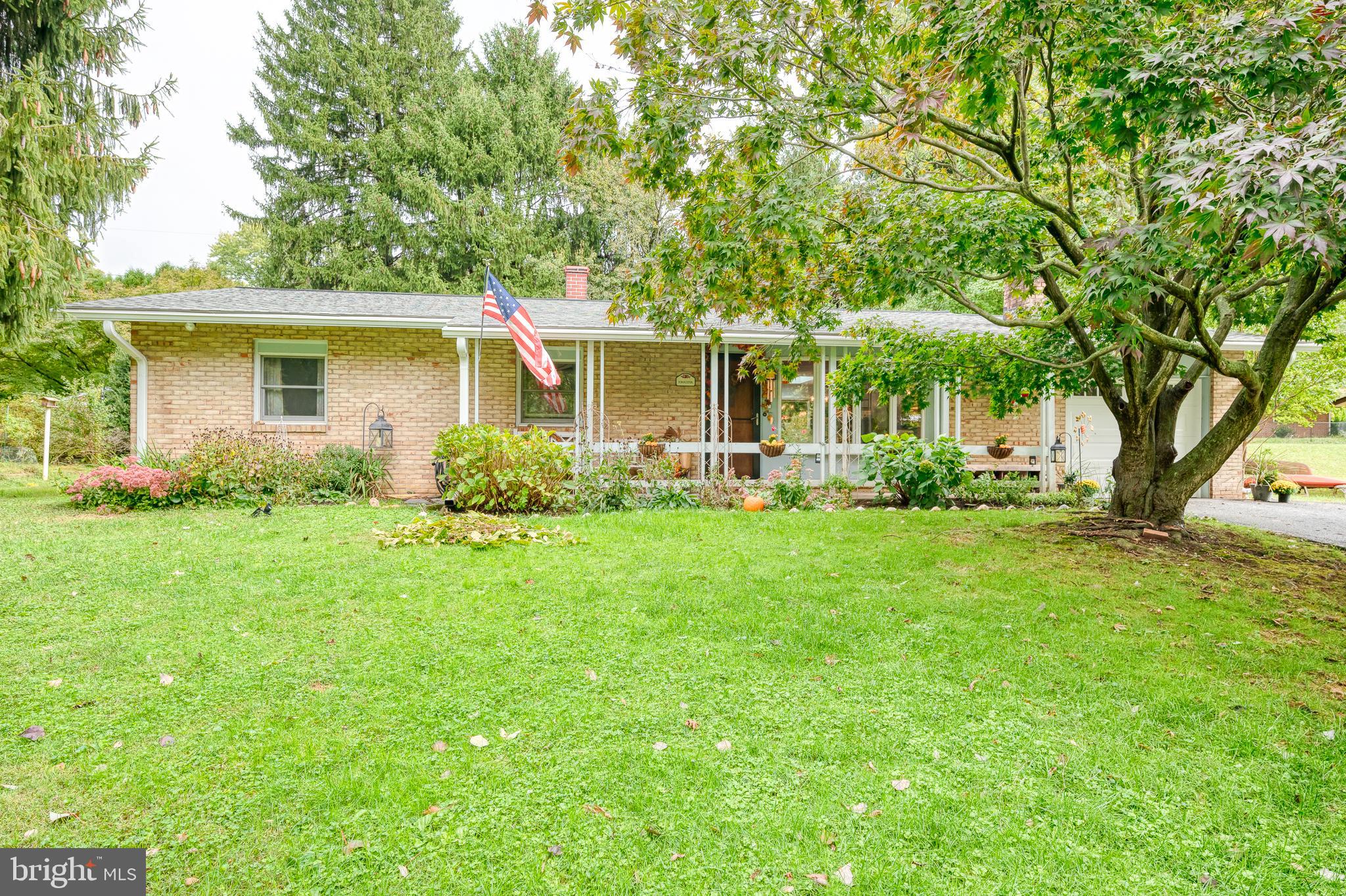 WAKEFIELD MEADOWS - Residential