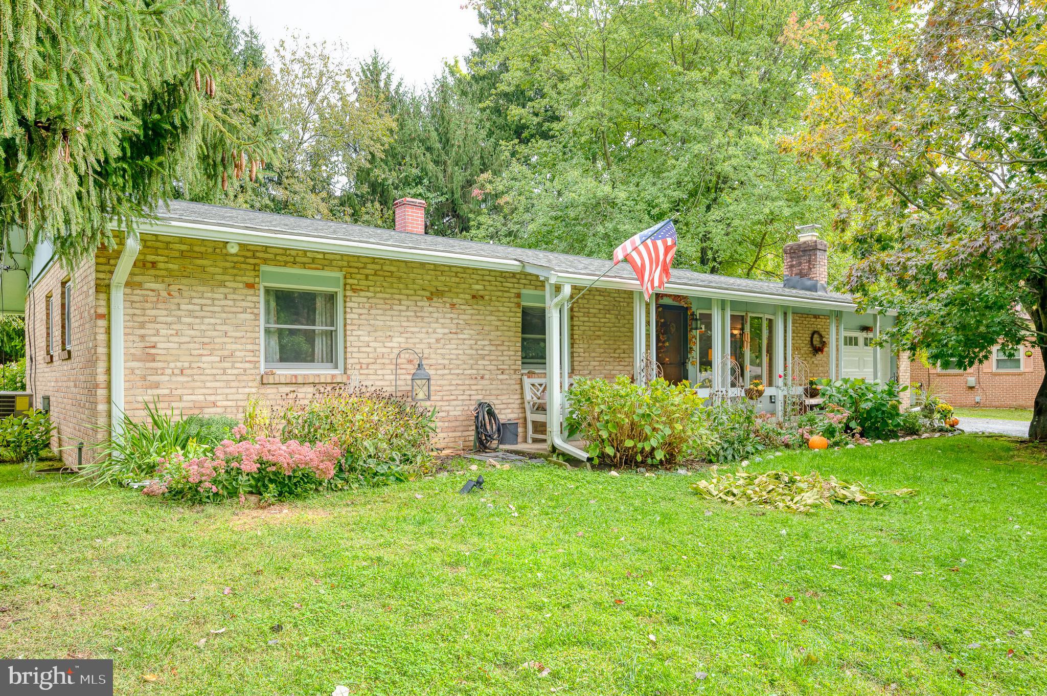 WAKEFIELD MEADOWS - Residential