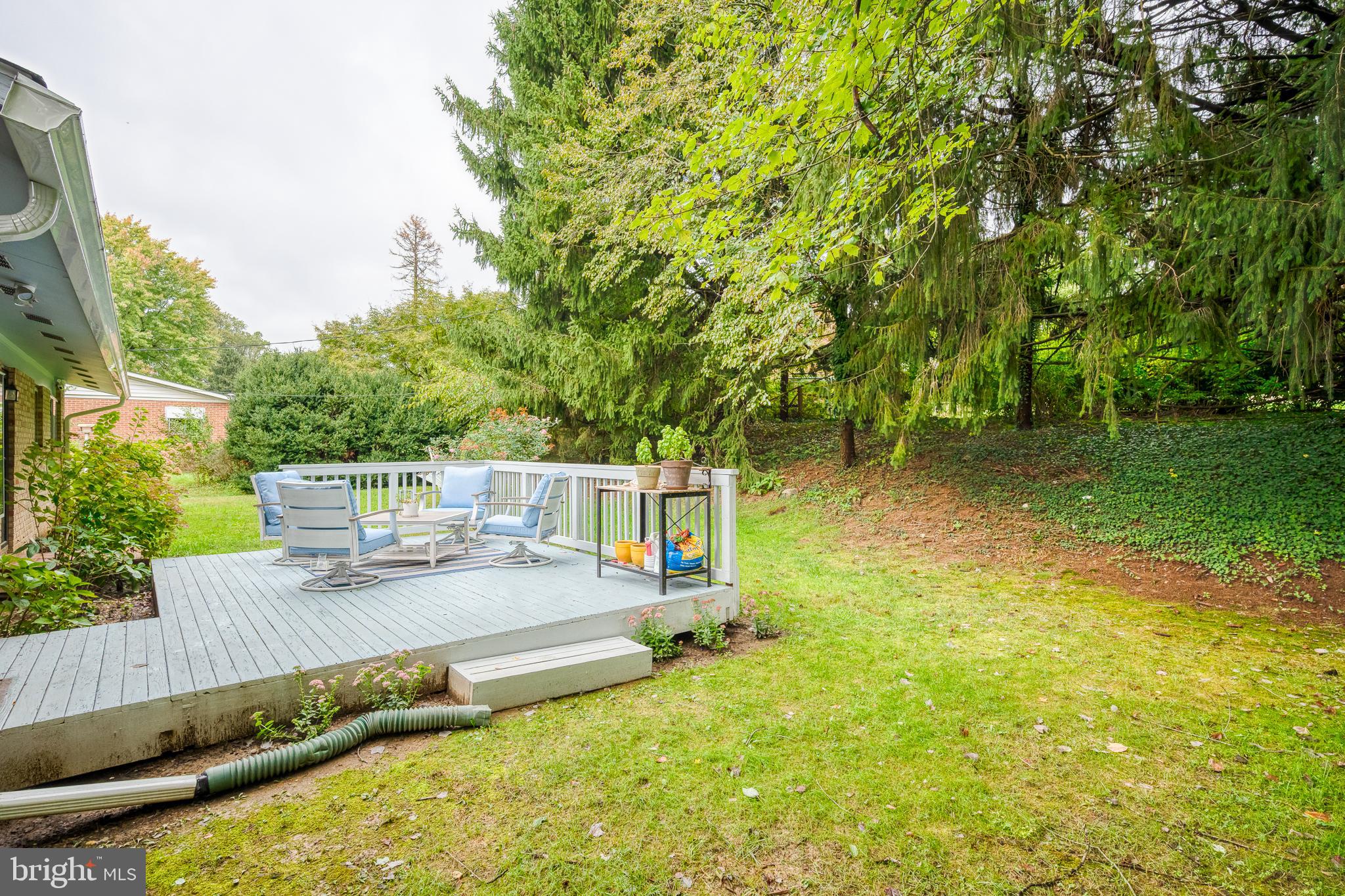 WAKEFIELD MEADOWS - Residential