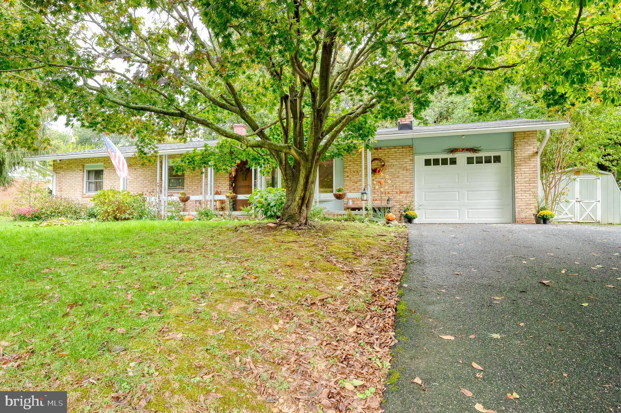 WAKEFIELD MEADOWS - Residential