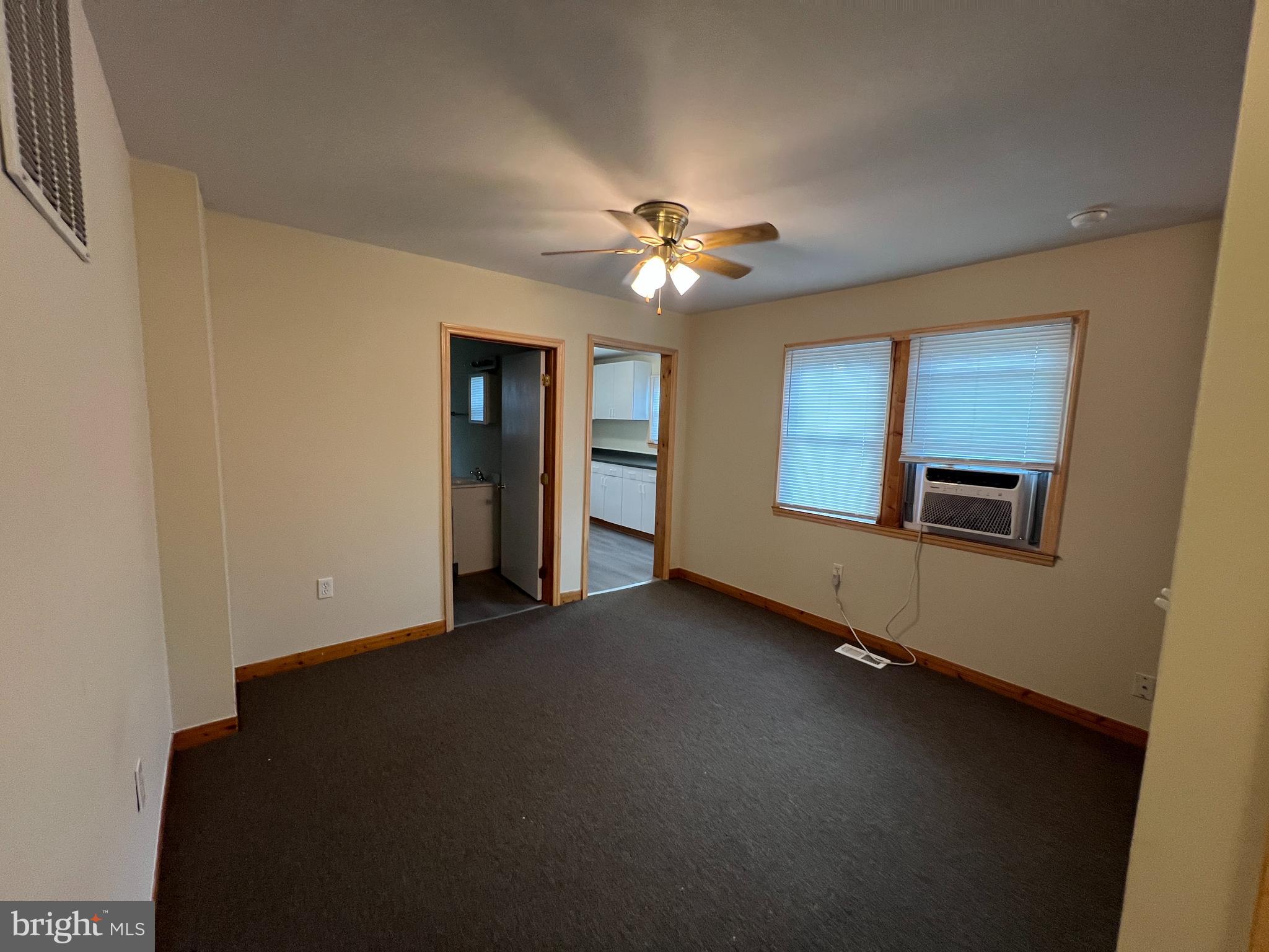 209 W PACIFIC AVENUE