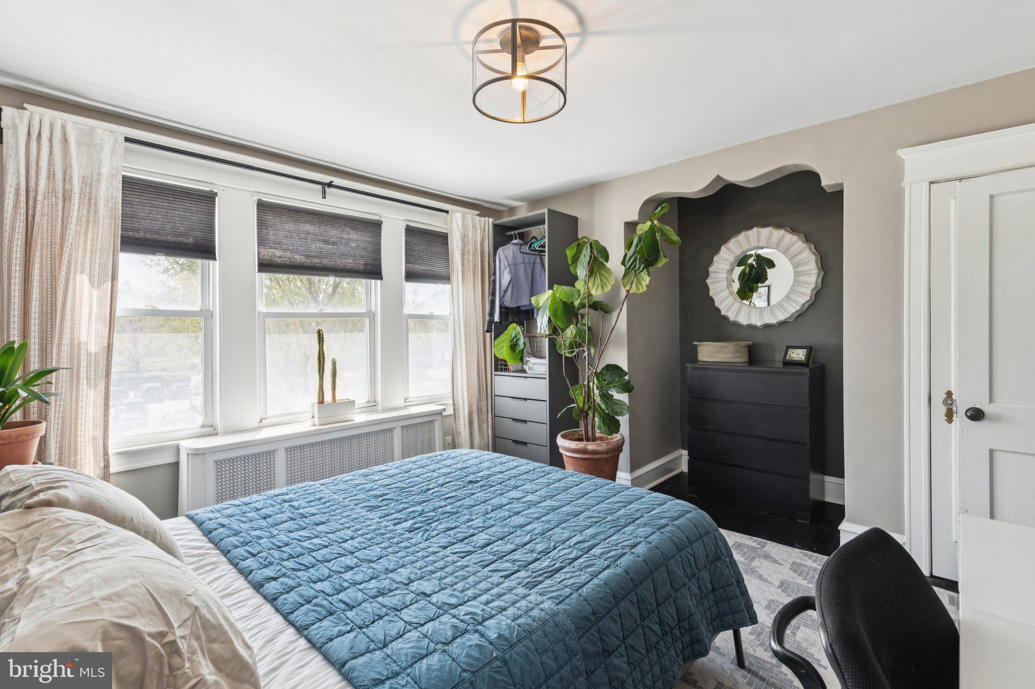 ROXBOROUGH - Residential
