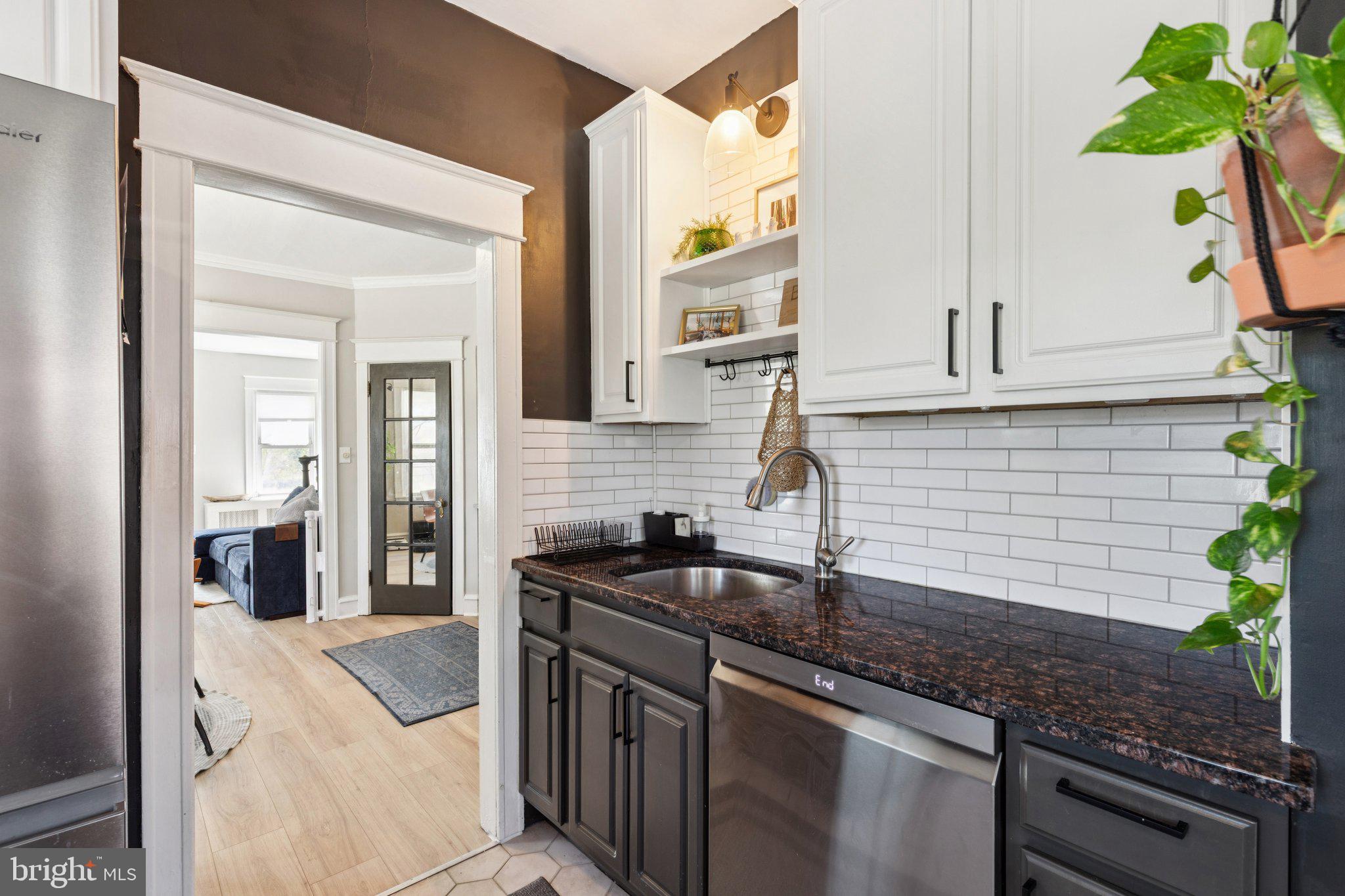 ROXBOROUGH - Residential