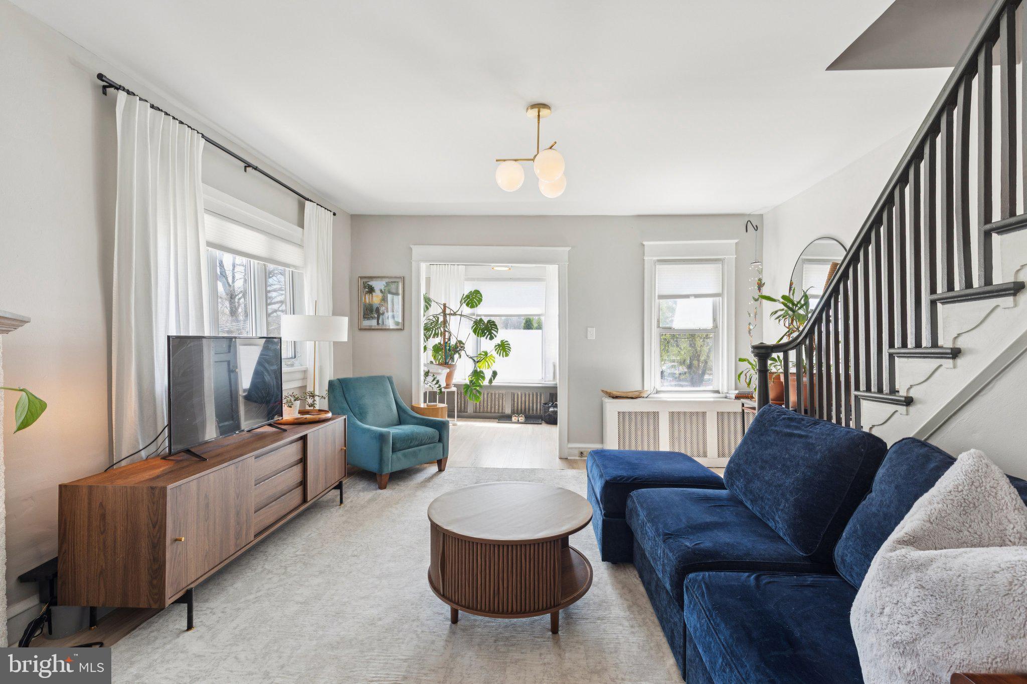ROXBOROUGH - Residential