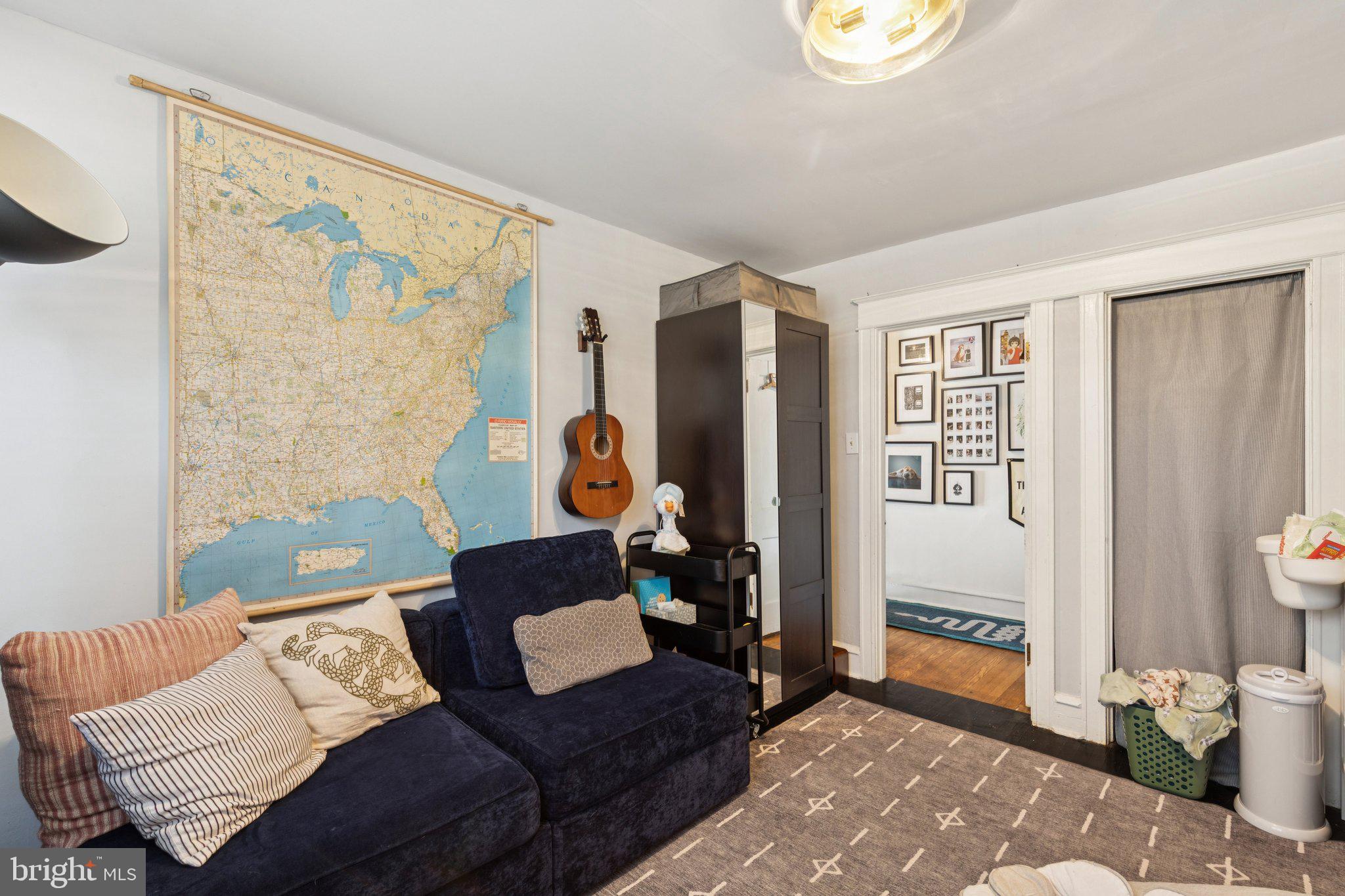ROXBOROUGH - Residential