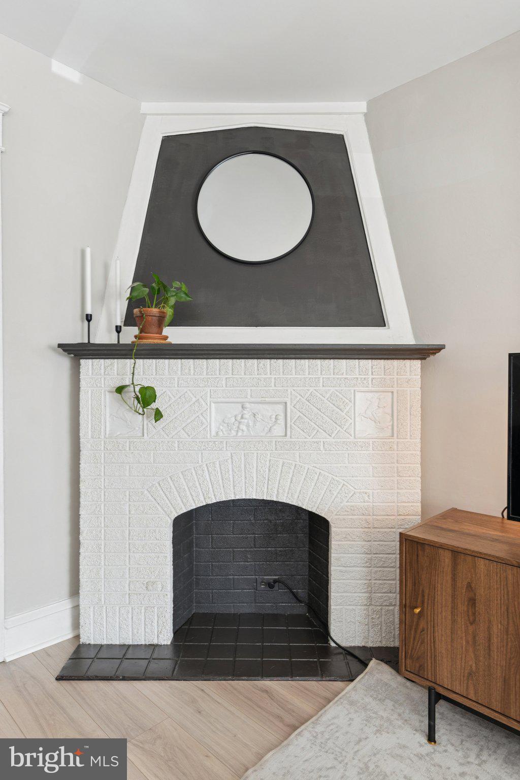 ROXBOROUGH - Residential