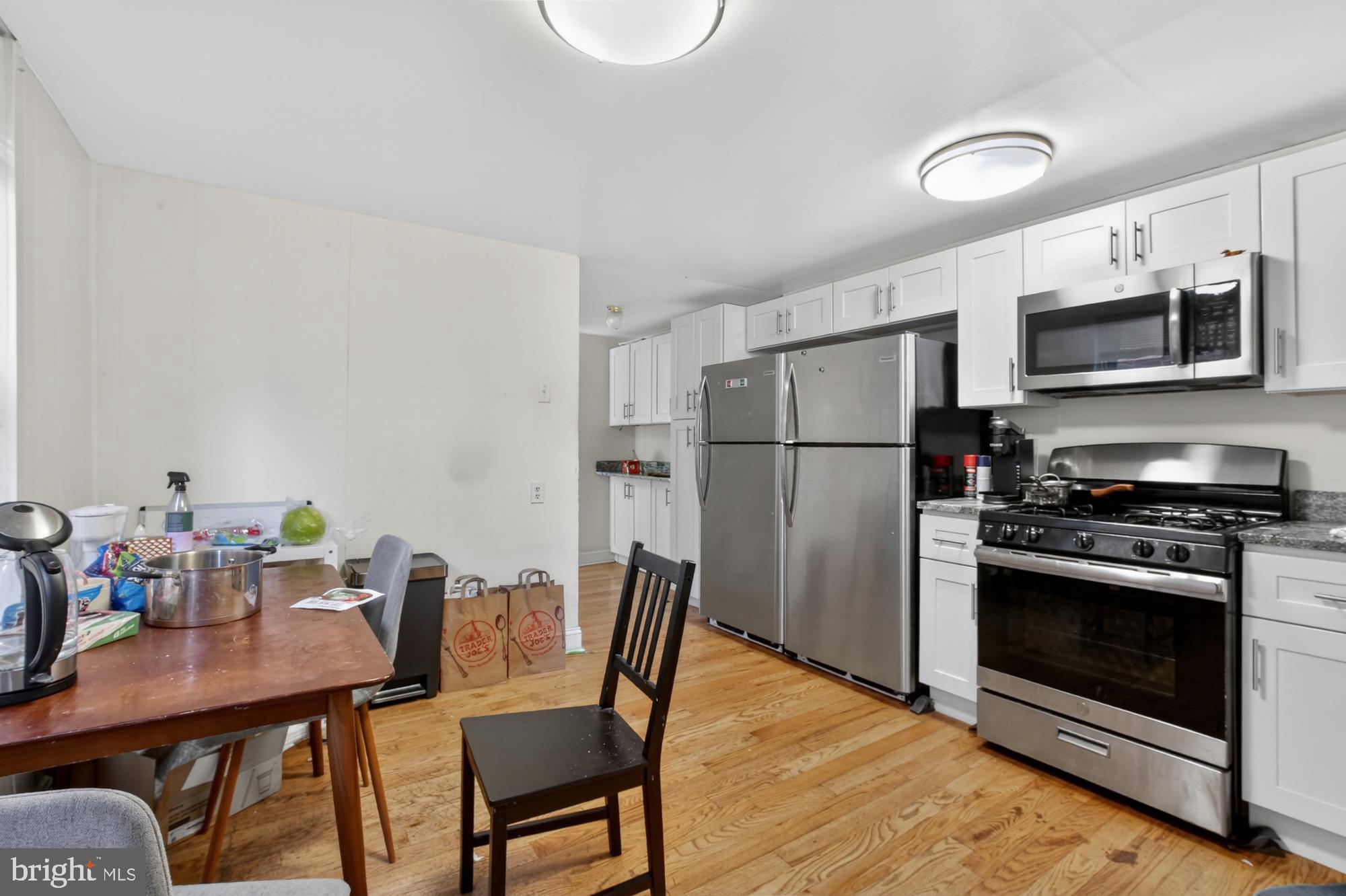 UNIVERSITY CITY - Residential Lease