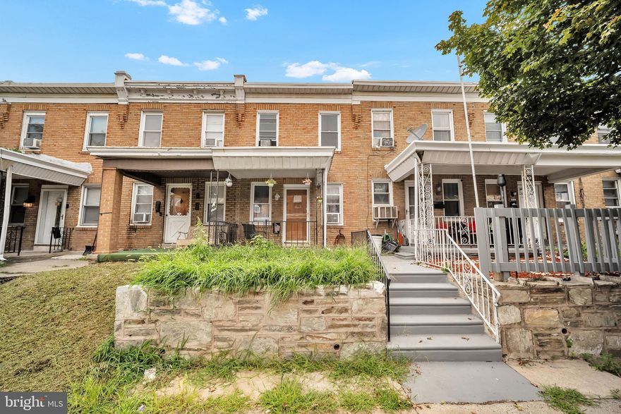 Absolute move in condition.  Covered front porch.  ALL NEW VINYL PLANK FLOORING THOROUGHOUT. ALL ROOMS FRESHLY PAINTED THOUGHOUT INCLUDING PORCH AND STEPS. NEW FRONT DOOR AND STORM DOOR.  WINDOWS WERE RESTORED AND SOME REPLACED. COMPLETELY UPDATED BATHROOM AND POWDER ROOM.   REPLACED ALL LIGHT FIXTURES. REPLACED ALL INTERIOR WHITE 6 PANEL DOORS.  CROWN MOLDING THROUGHOUT.  GREAT KITCHEN WITH A NEW  REFRIGERATOR. KITCHEN HAS NEW COUNTERTOPS. REFURBISHED LARGE ROOM OFF THE KITCHEN WHICH HAS AN OUTSIDE EXIT TO REAR YARD.WHICH CAN BE PREPARED FOR ADDITIONAL OFF-STREET PARKING.  New  CEILING  FANS IN EVERY ROOM.  STAIRCASE UPDATED WITH MODERN RAILS AND STEP STAIN.  BASEMENT UPDATED.  STAIRS IMPROVED AND PAINTED. WALLS SEALED AND PAINTED.  FLOORS SEALED AND PAINTED.  STORAGE CREATED UNDER STAIRS  Minutes to I -95,   Low taxes.  Tired of renting.  Own this home and pay less than rent.