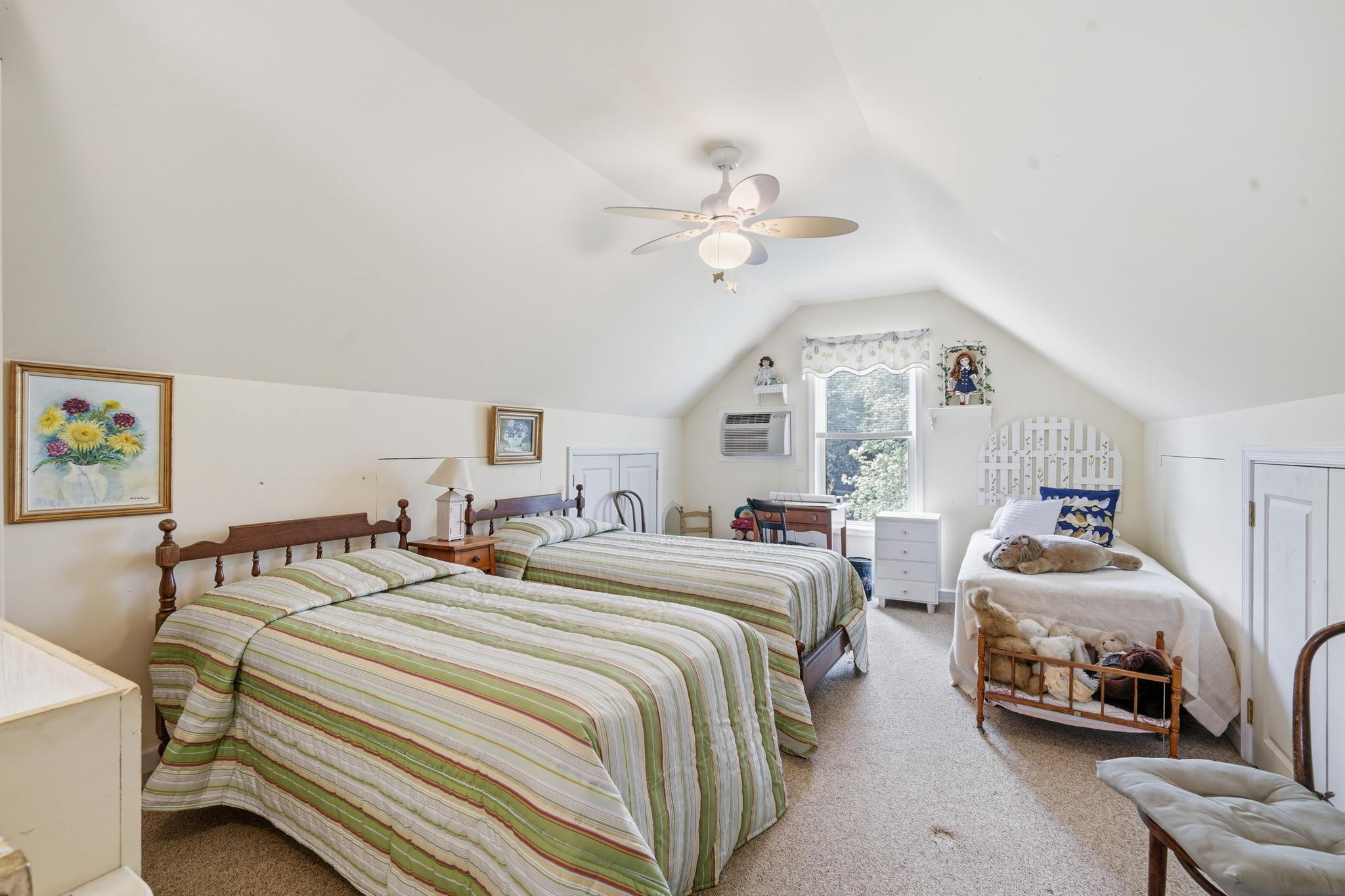 KENTMORE PARK - Residential