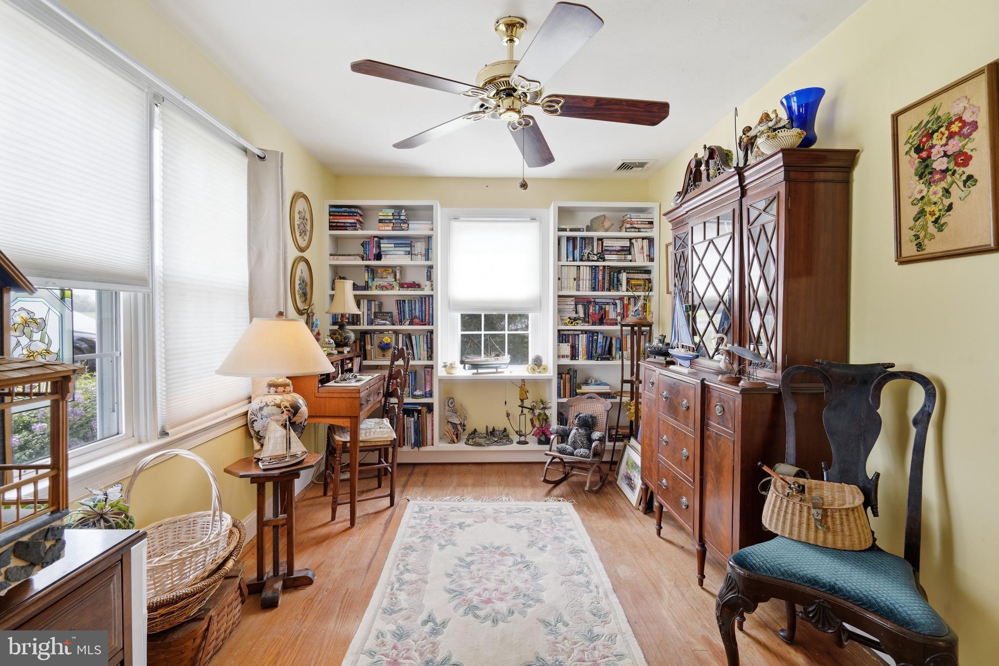 KENTMORE PARK - Residential