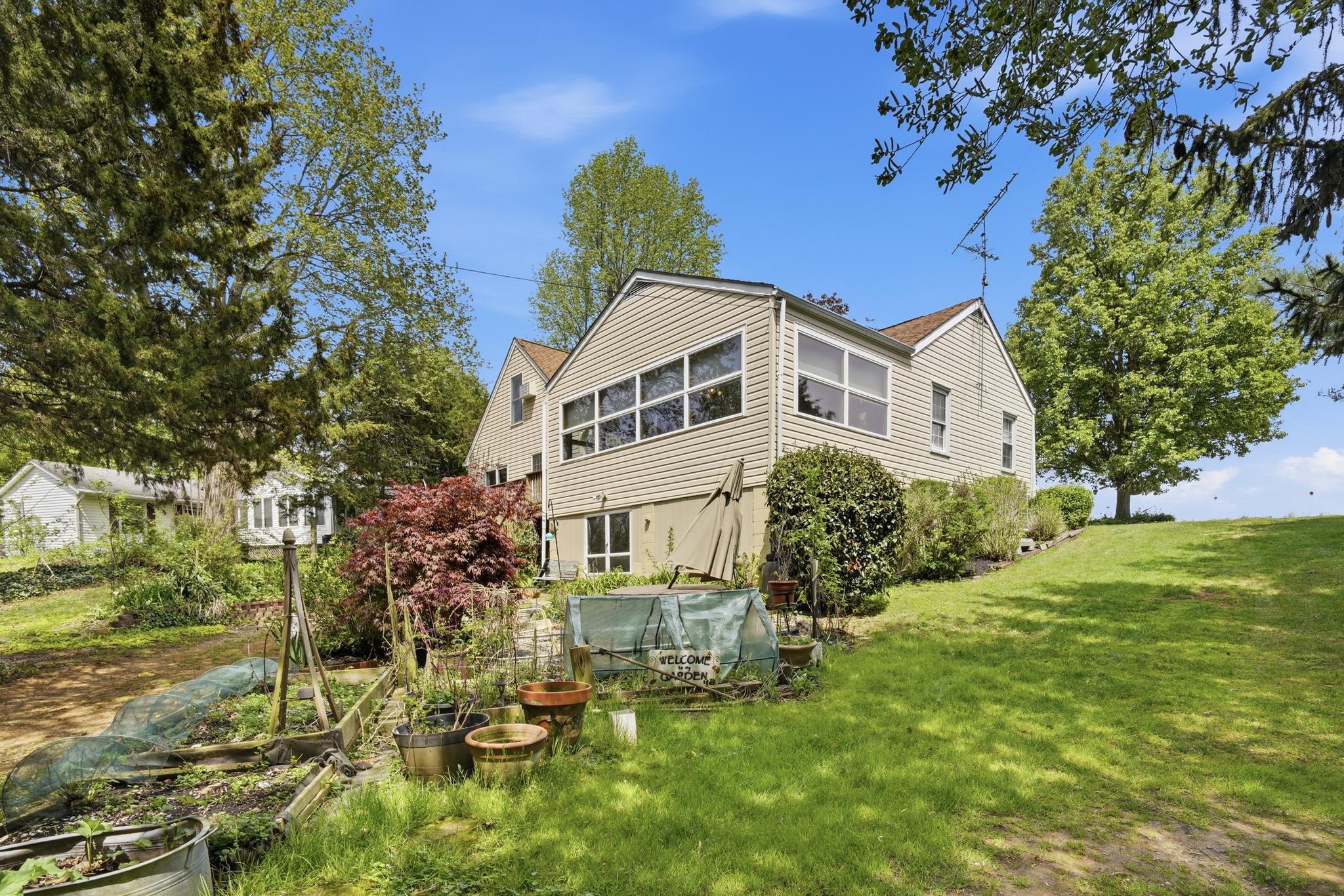 KENTMORE PARK - Residential