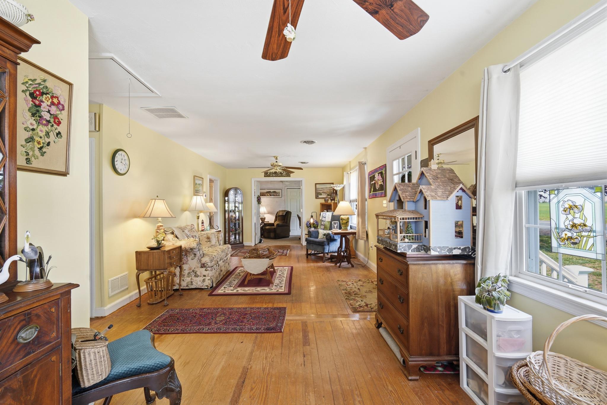 KENTMORE PARK - Residential