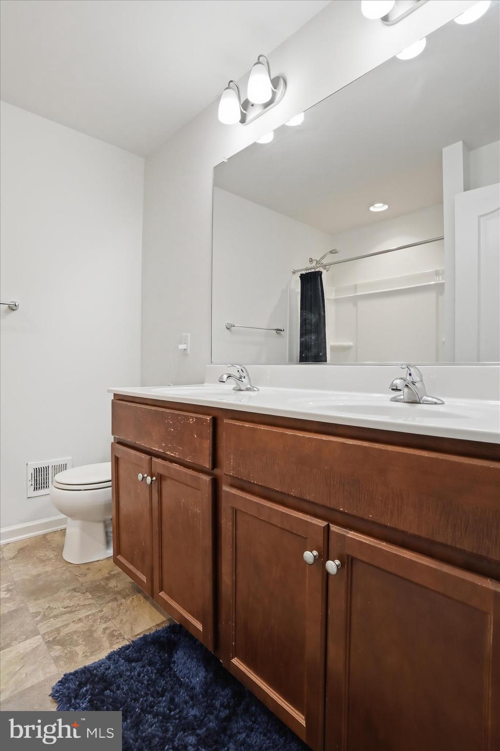 MCCAULEY CROSSING - Residential