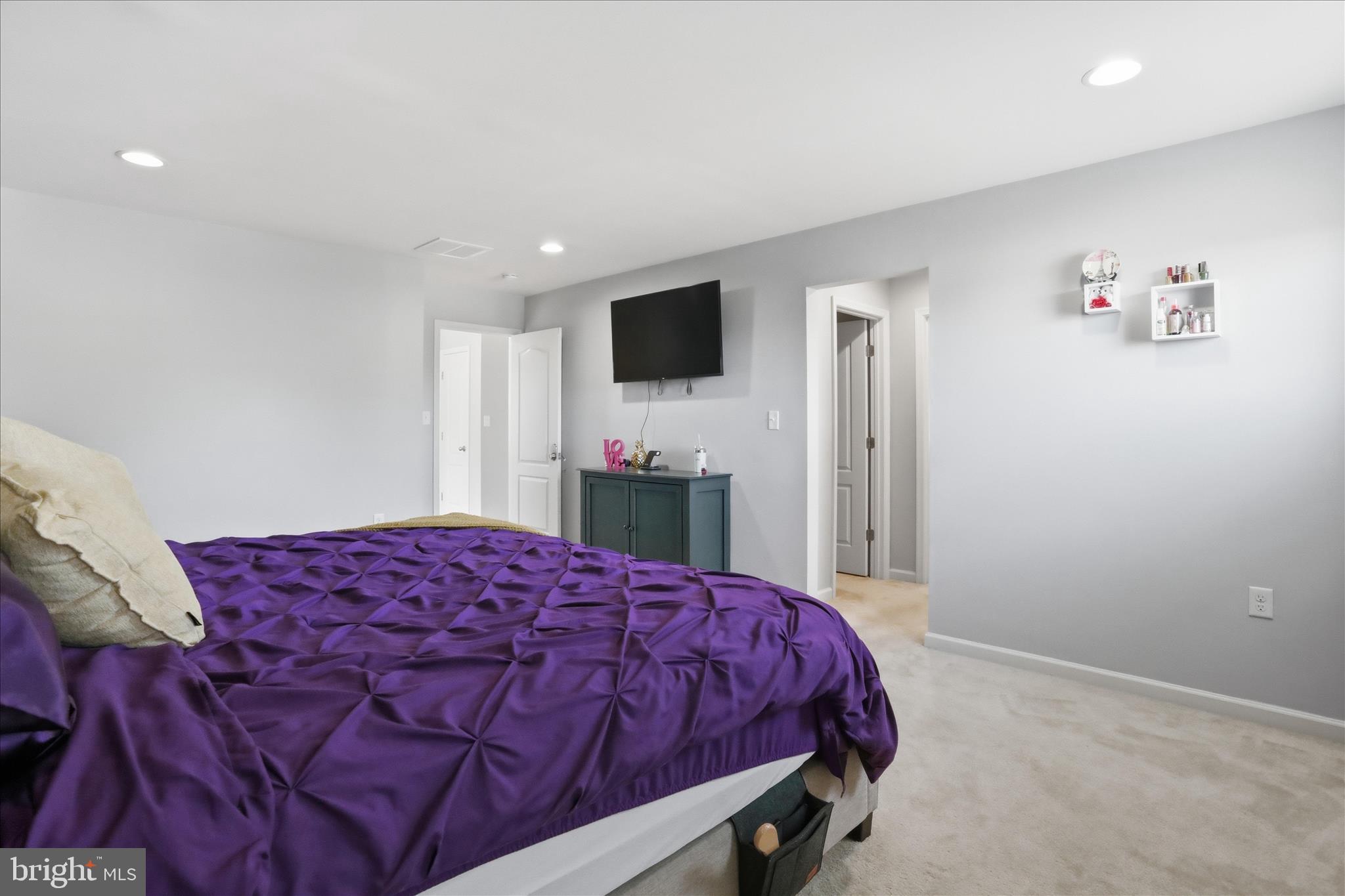 MCCAULEY CROSSING - Residential