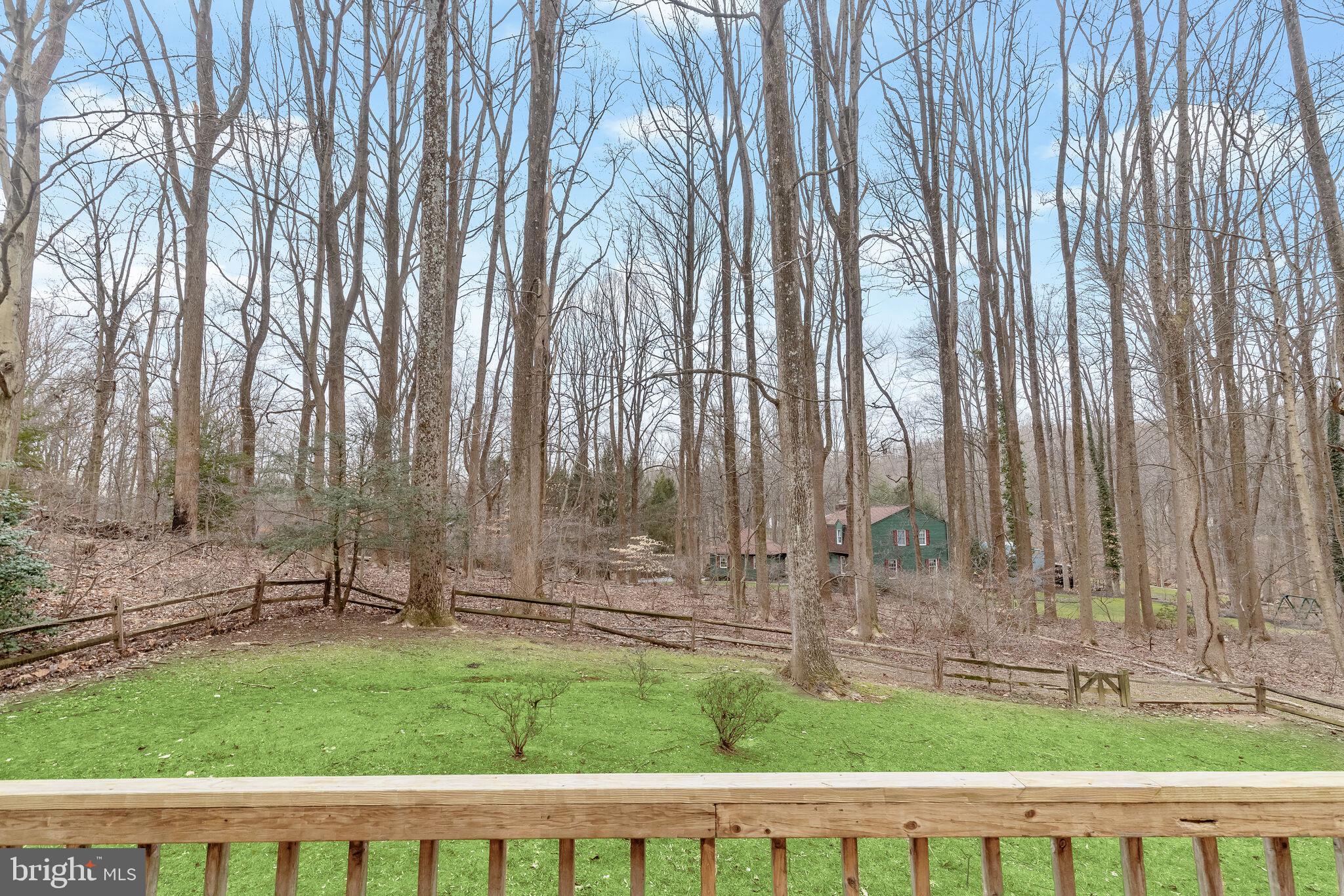 MANOR WOODS - Residential